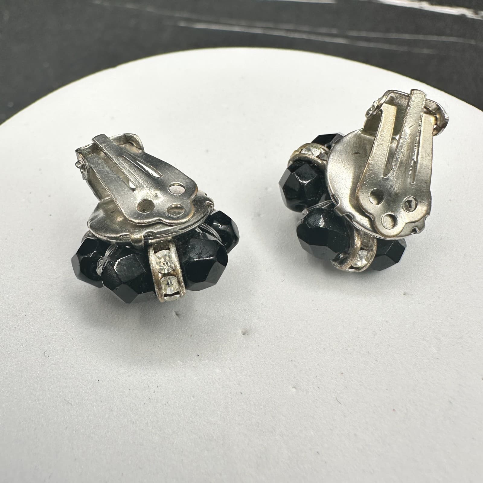 Vintage Black Bead Cluster Clip On Earrings Silver Tone Rhinestone Spacer Womens - Thumbnail 7