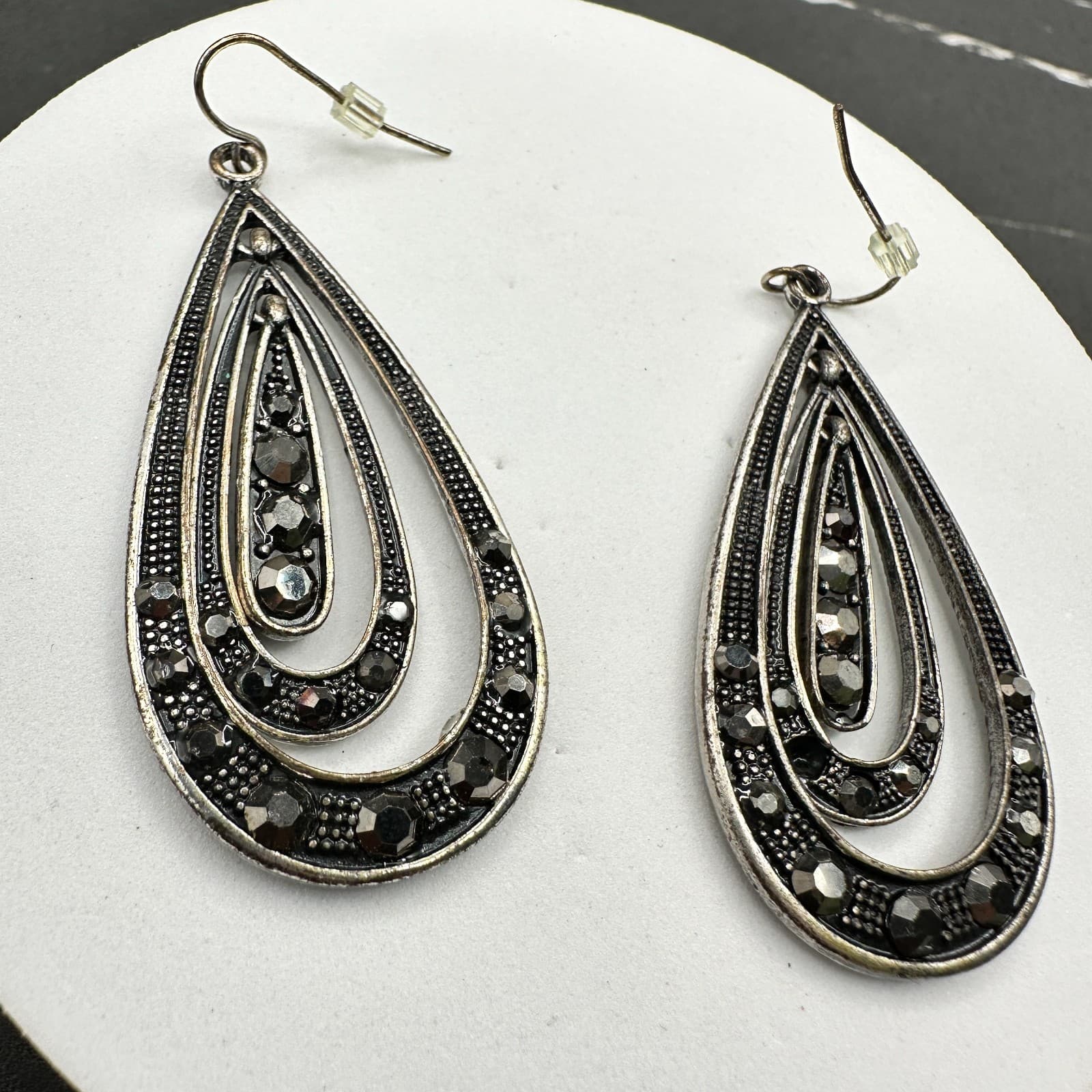Vtg Silver Tone Teardrop Dangle Earrings Black Rhinestones Statement Jewelry - Thumbnail 10