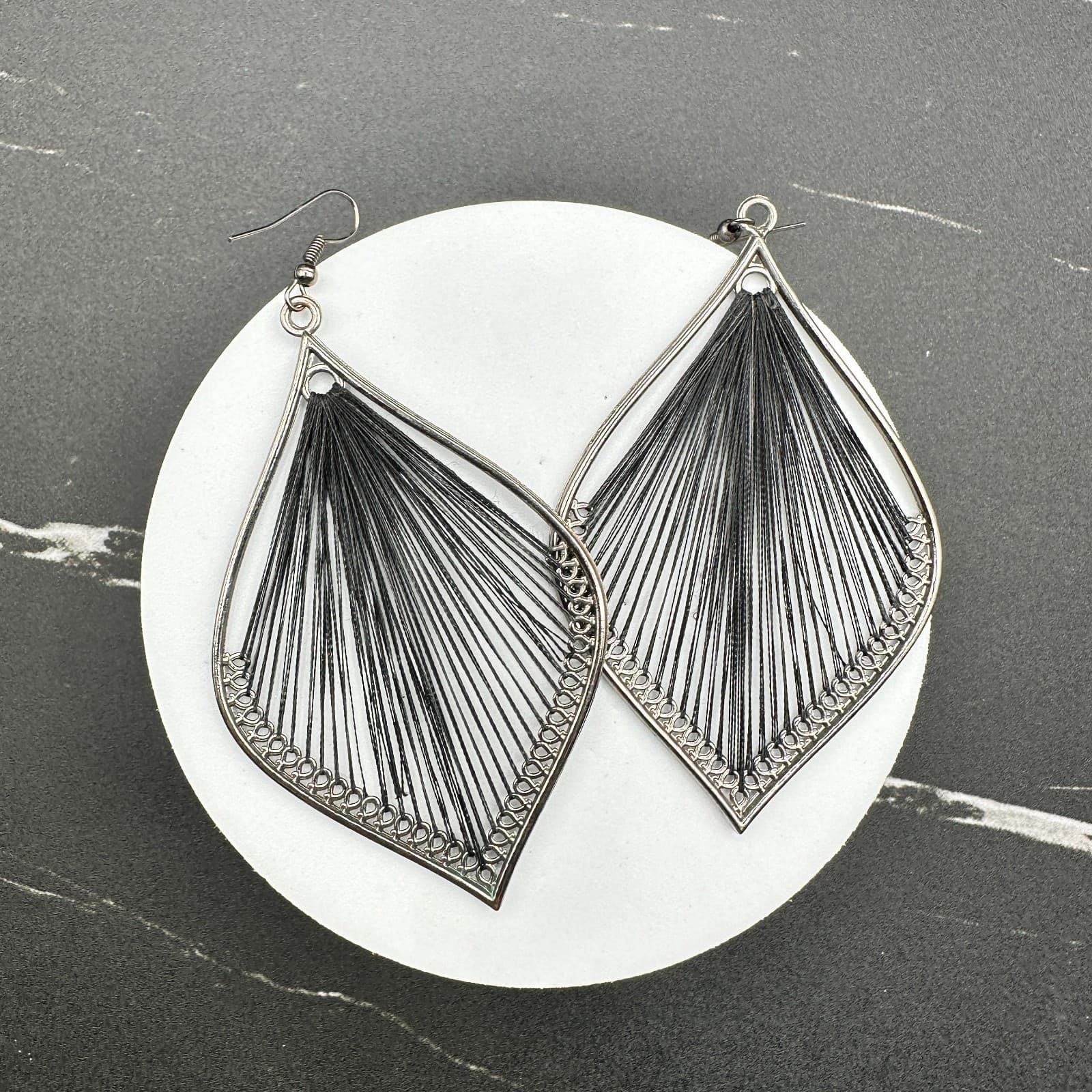 VTG Boho Teardrop String Art Dangle Earrings Women Black Thread Silver Tone - Thumbnail 11