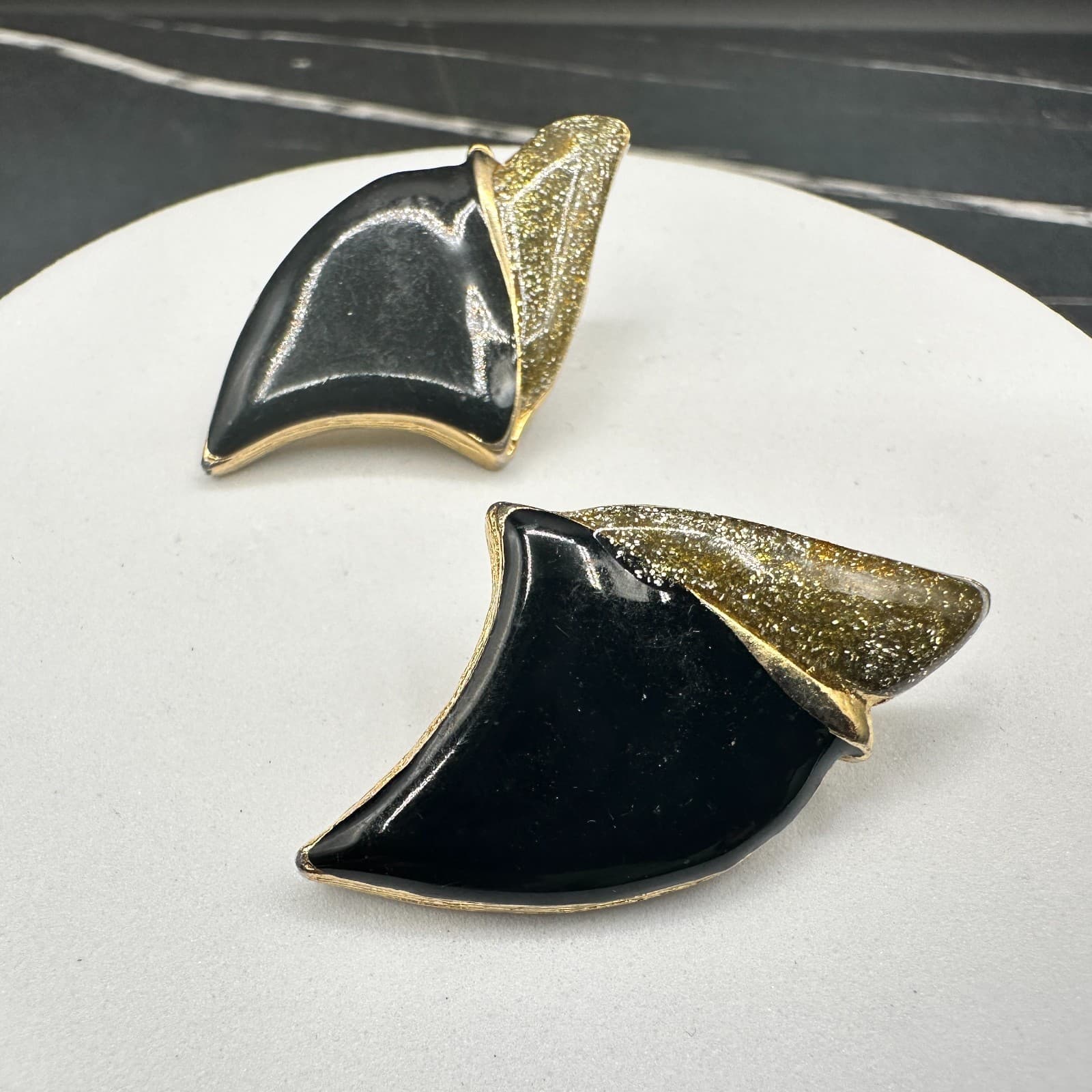 VTG Black Enamel Abstract Stud Earrings Gold Tone Modern Art Deco Style - Thumbnail 5