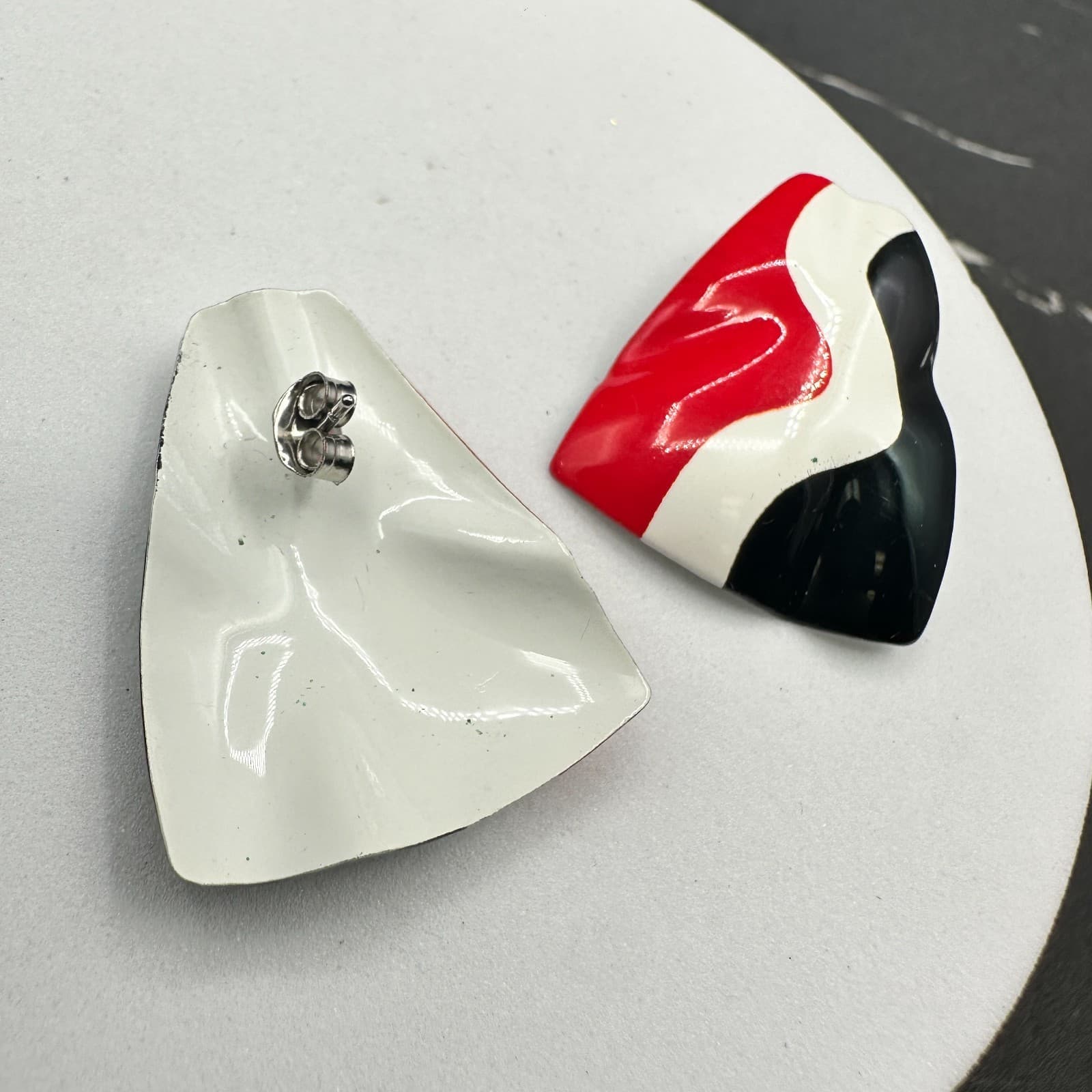 Red Black White Modern Wave Stud Earrings 80s Acrylic Statement - Thumbnail 6