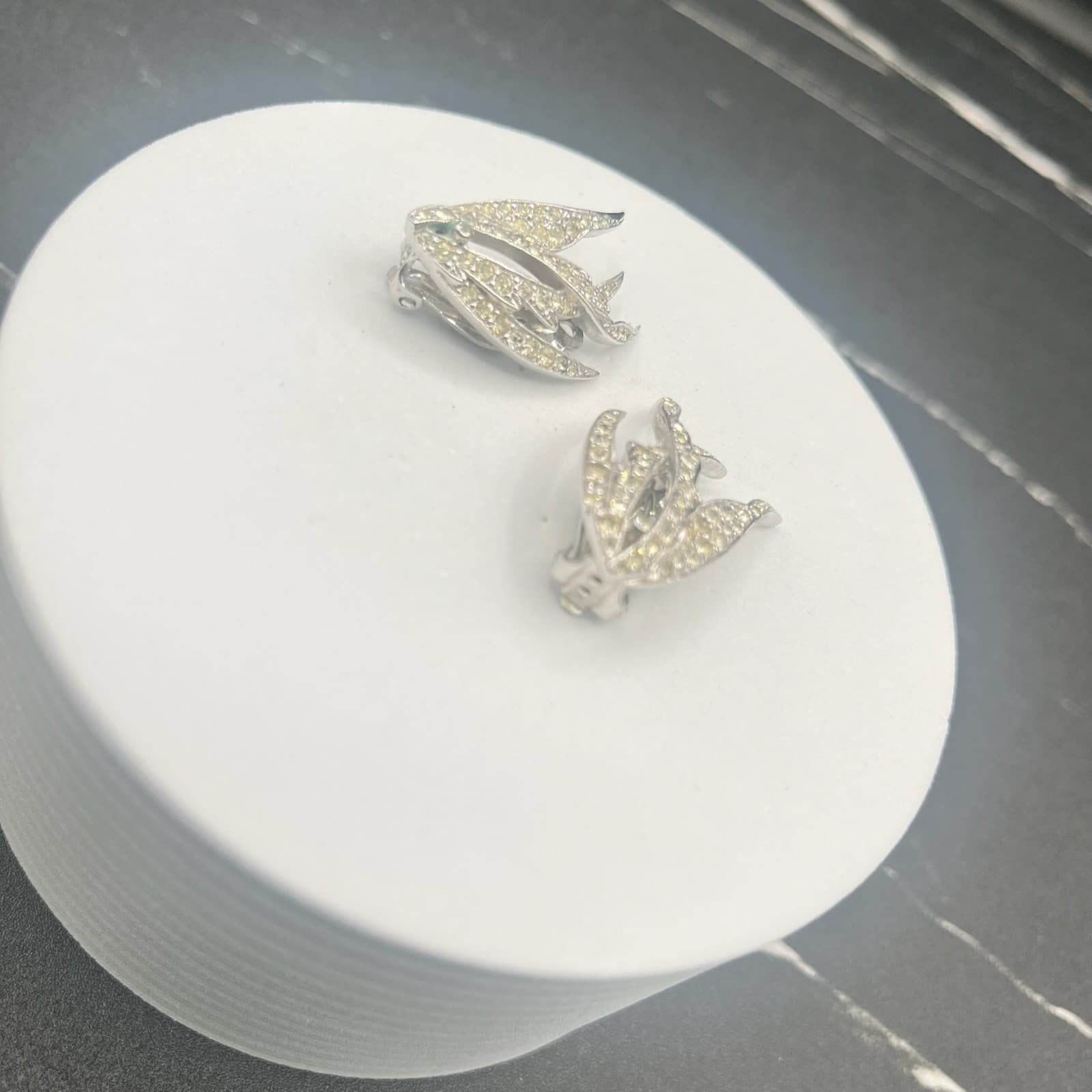 Vintage Wing Claw Clip Earrings Silver Tone Clear Rhinestone Women's Jewellery - Thumbnail 8