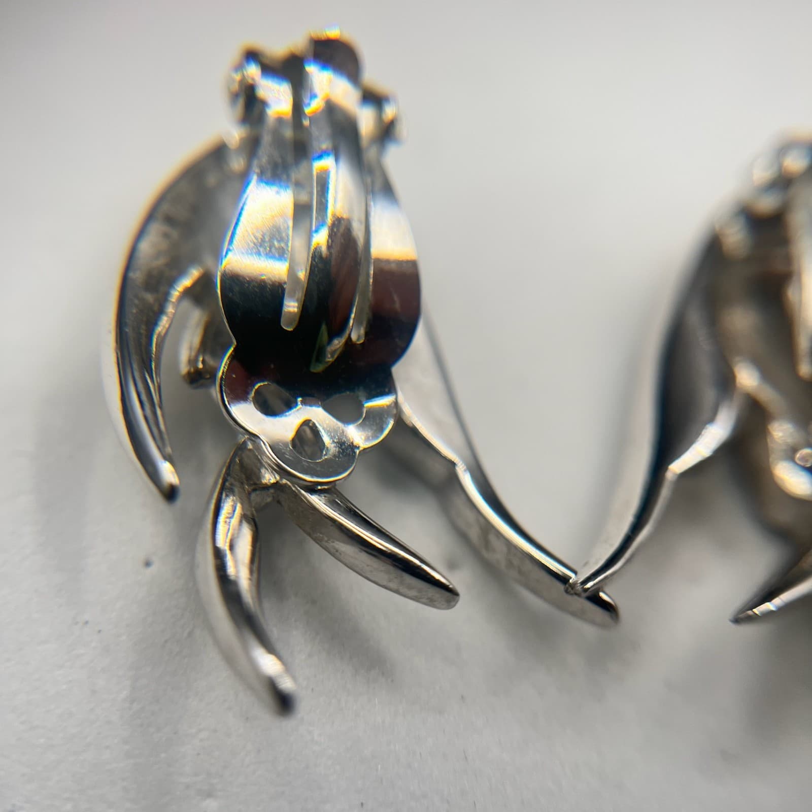 Vintage Wing Claw Clip Earrings Silver Tone Clear Rhinestone Women's Jewellery - Thumbnail 3