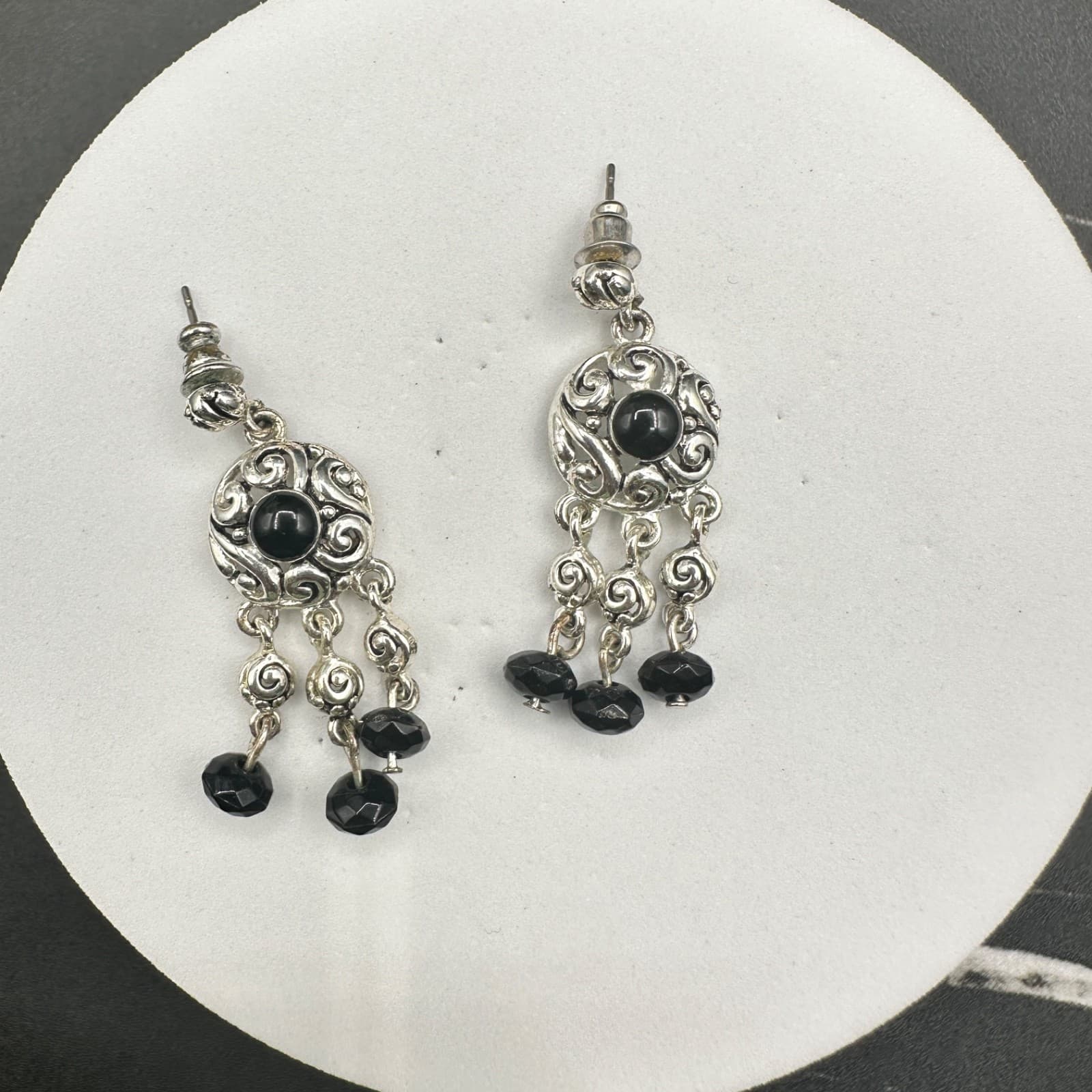 Avon VTG Silver Tone Filigree Dangle Earrings Black Beads Boho Statement Jewelry - Thumbnail 8