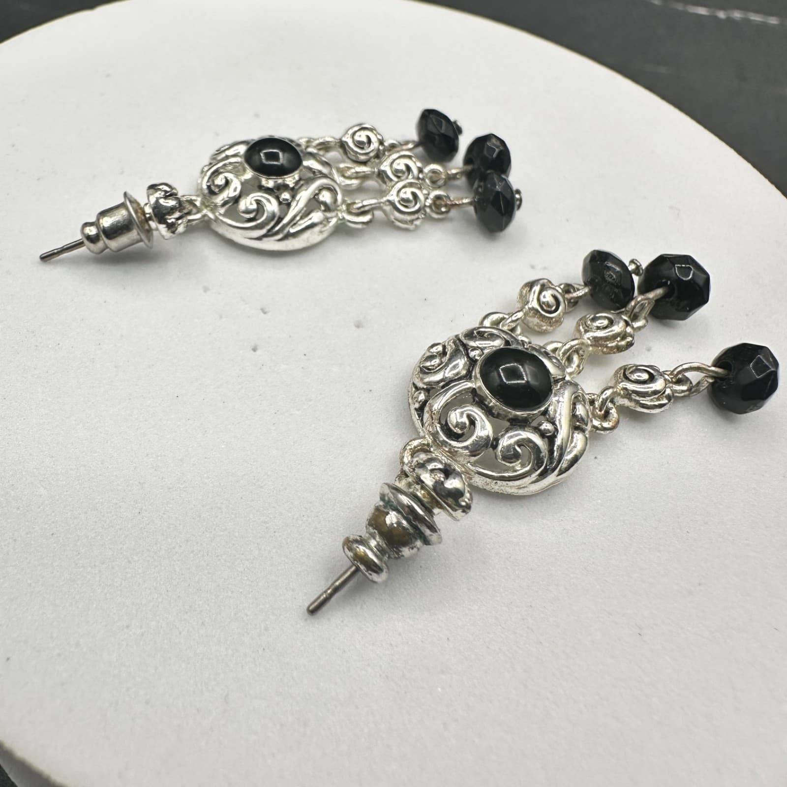 Avon VTG Silver Tone Filigree Dangle Earrings Black Beads Boho Statement Jewelry - Thumbnail 10