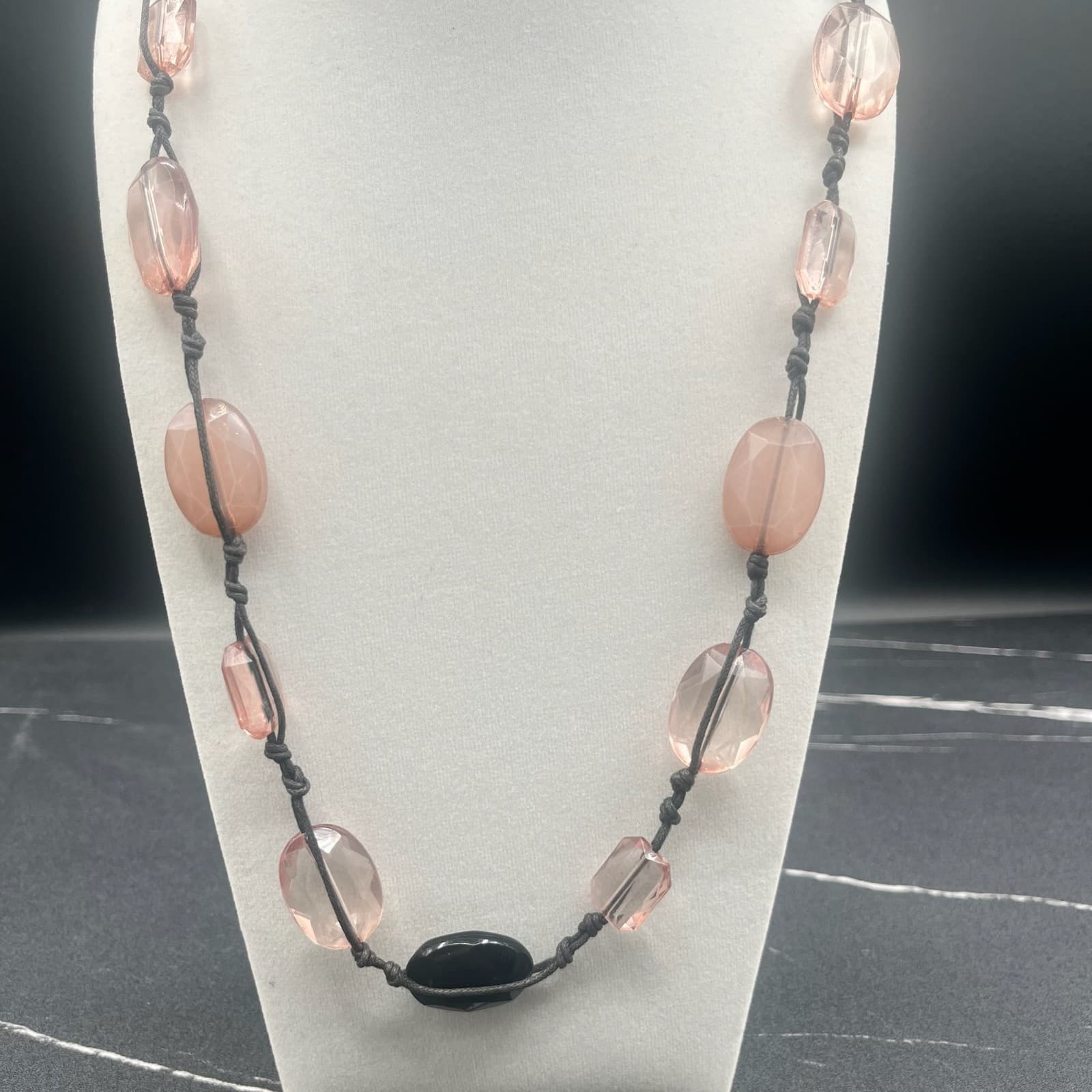 Vintage 90s Black Cord Necklace Pink Oval Faceted Glass Beads Knotted Jewellery - Thumbnail 2