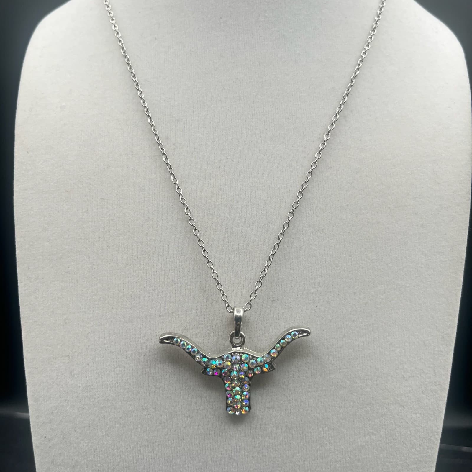 Vintage Rhinestone Longhorn Pendant Necklace Silver Tone Bull Head Jewellery - Thumbnail 3