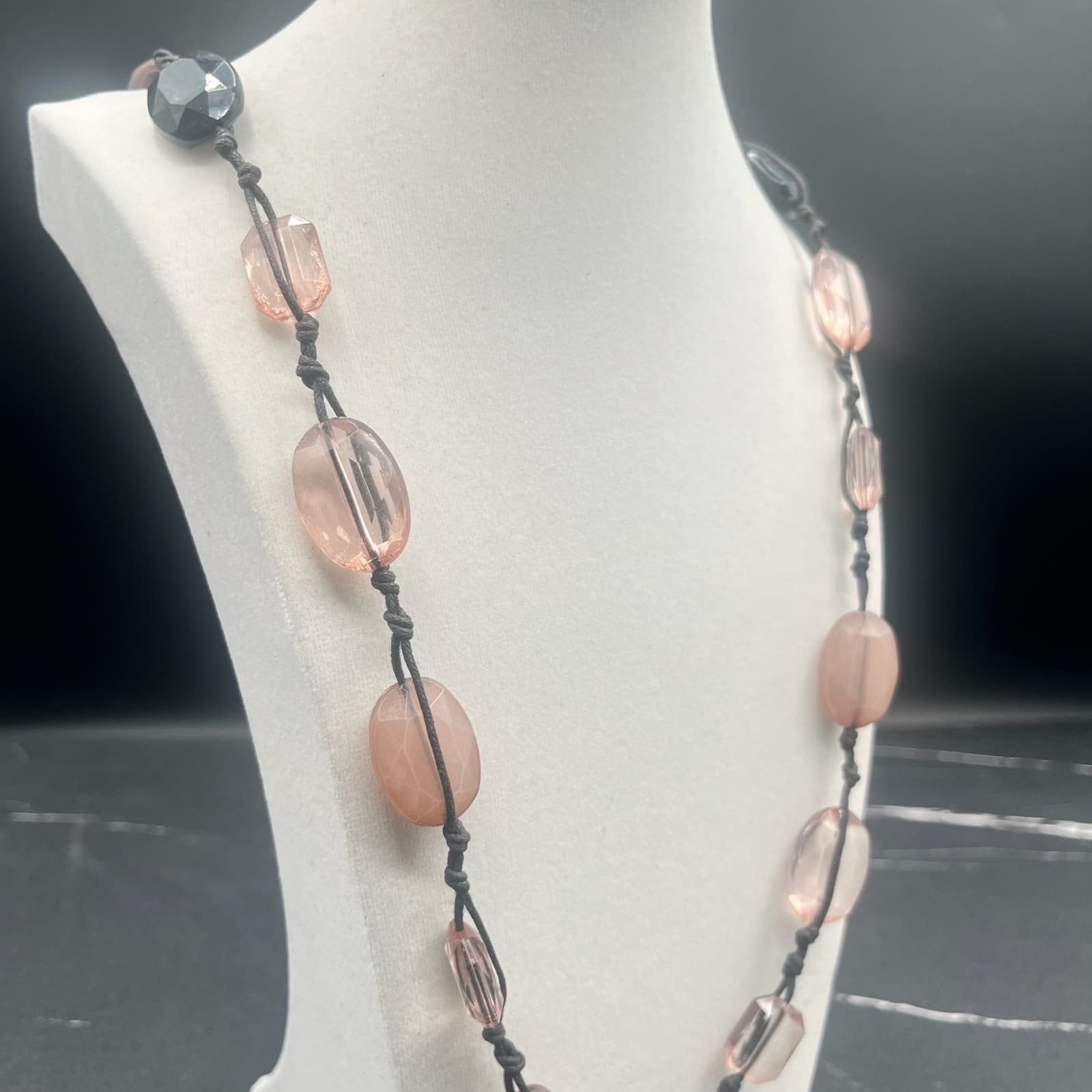 Vintage 90s Black Cord Necklace Pink Oval Faceted Glass Beads Knotted Jewellery - Thumbnail 4