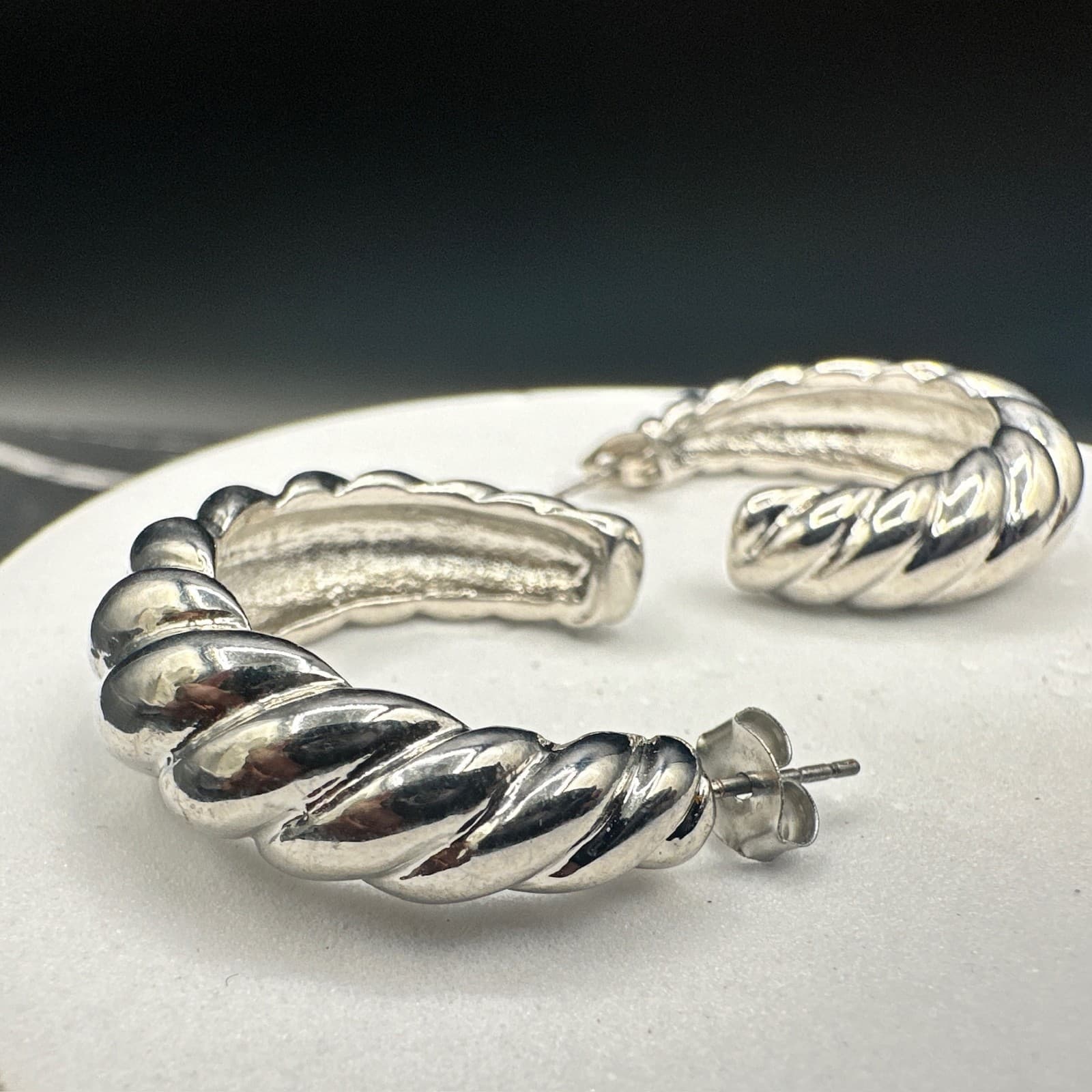 Vintage Y2K Twisted Hoop Earrings Silver Tone Wide Croissant Women's jewellery - Thumbnail 7