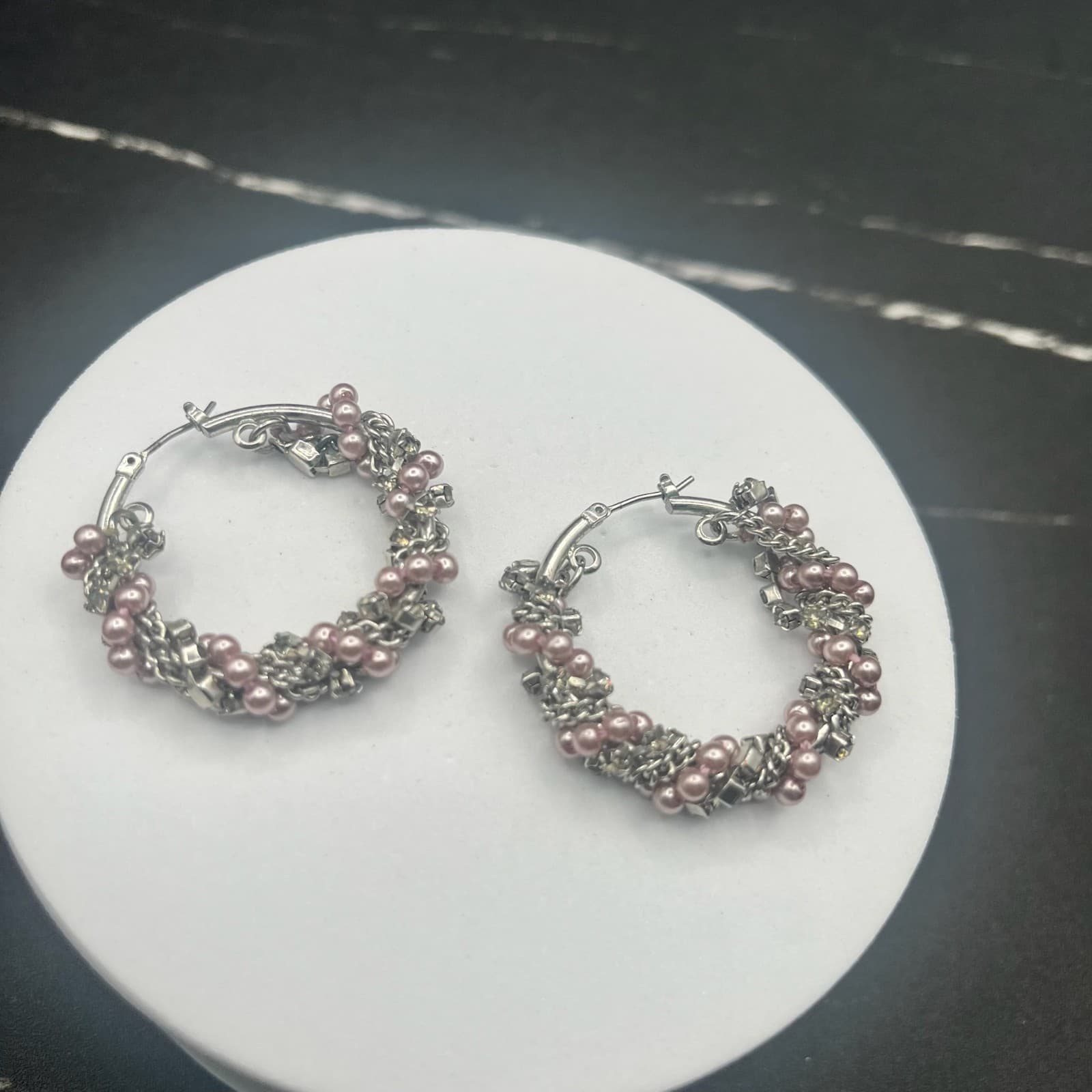 Vintage Y2K Hoop Earrings Silver-Tone Pink Faux Pearl Chain Statement 1.25" - Thumbnail 6