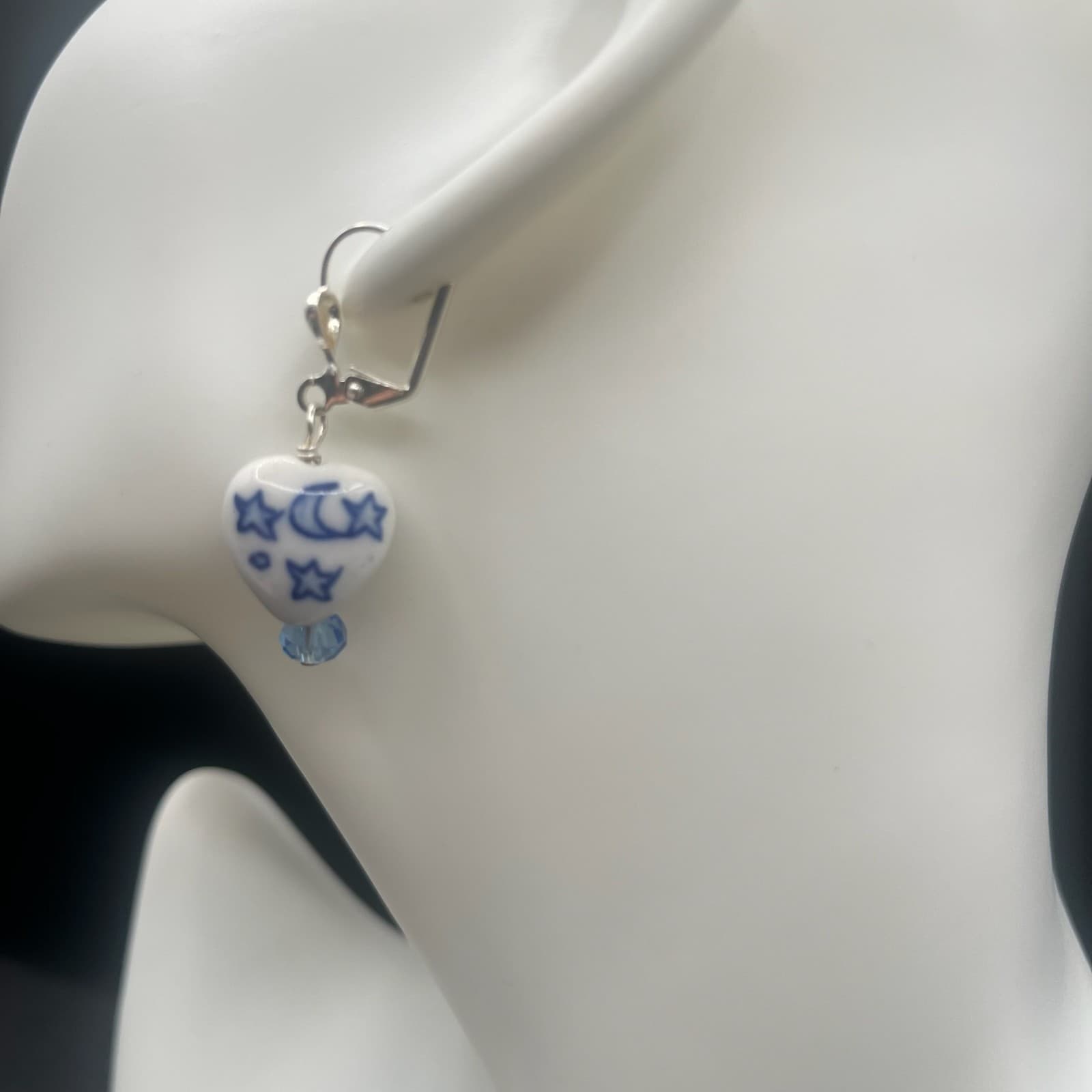 Vintage 90s Dangle Earrings Porcelain Heart Moon Stars Drop Women's Jewelry - Thumbnail 3
