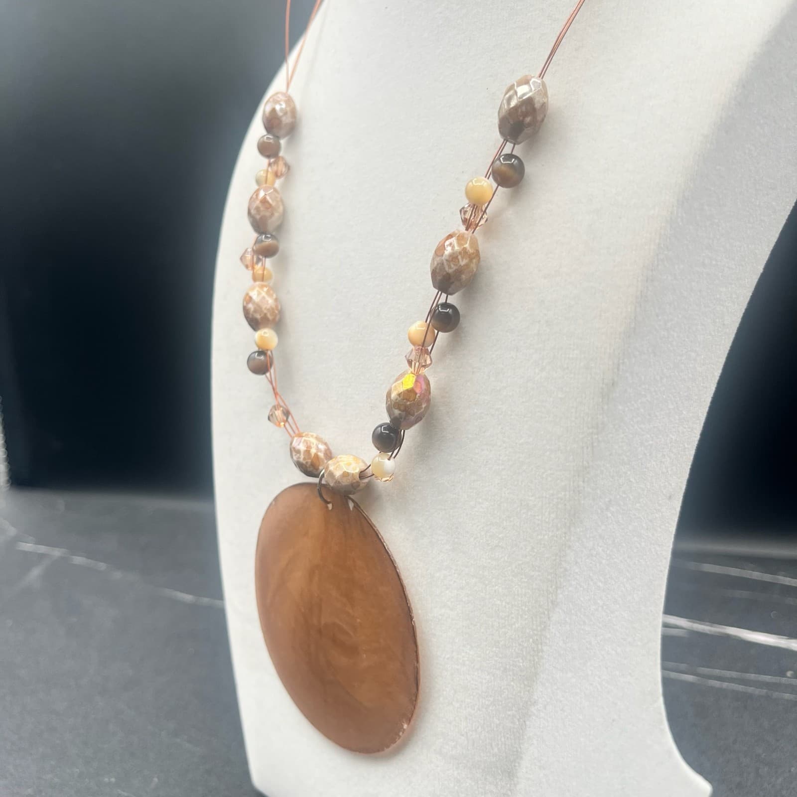 Vintage Y2K Shell Disc Pendant Necklace Beaded Chunky Boho Statement Jewelry - Thumbnail 4