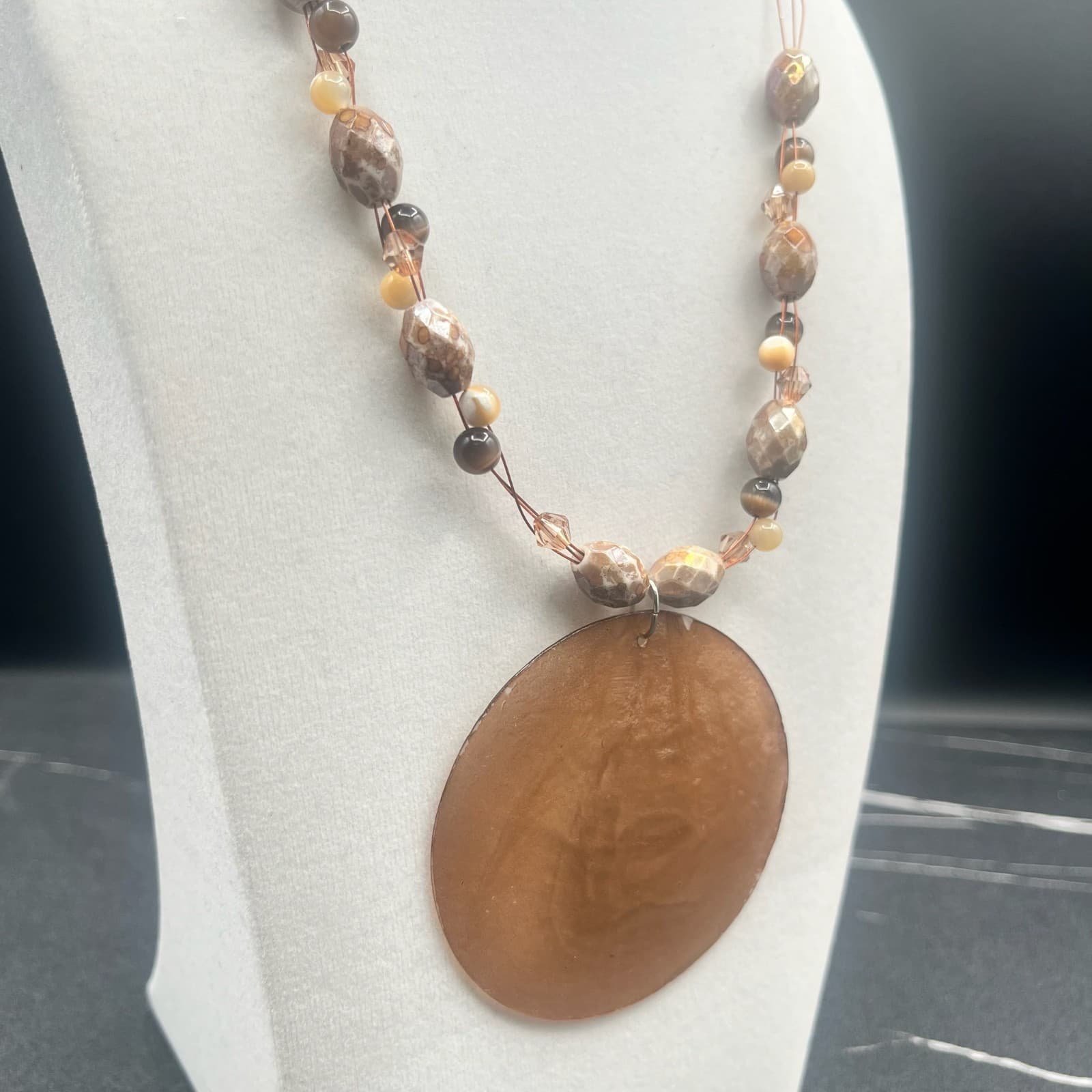 Vintage Y2K Shell Disc Pendant Necklace Beaded Chunky Boho Statement Jewelry - Thumbnail 3