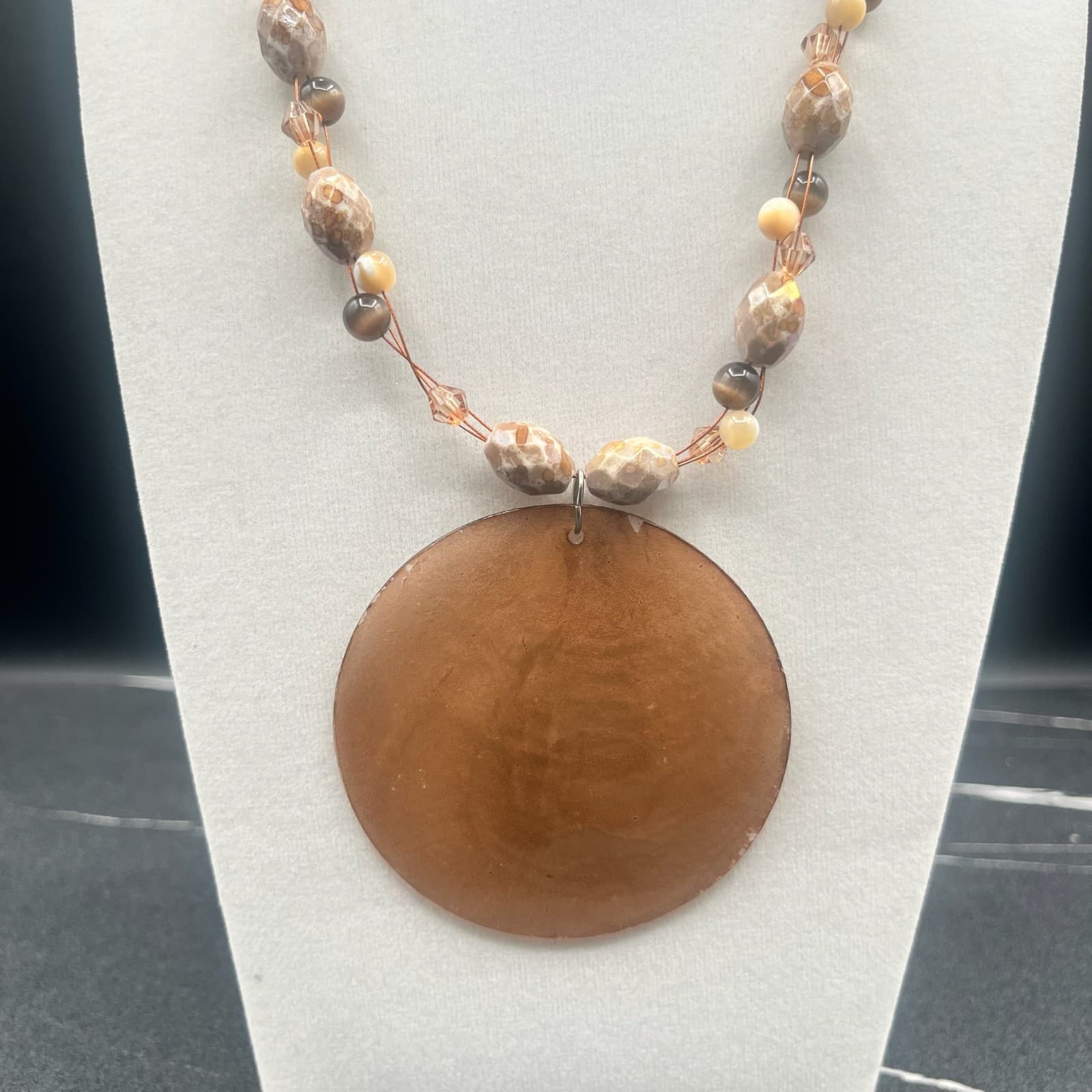 Vintage Y2K Shell Disc Pendant Necklace Beaded Chunky Boho Statement Jewelry - Thumbnail 2