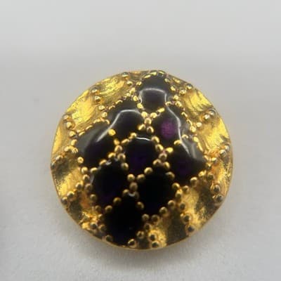 Vintage Gold Tone Quilted Enamel Button Earrings Clip On Checkerboard Jewelry - Thumbnail 4