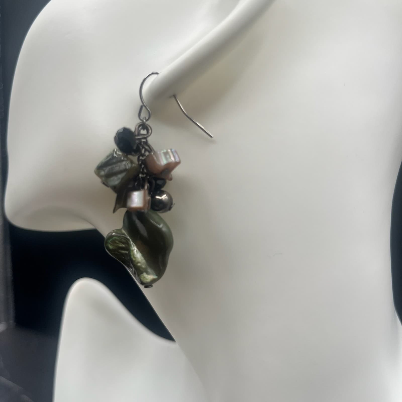 Vintage Dyed Shell Cluster Dangle Earrings Green Iridescent Boho Statement - Thumbnail 4