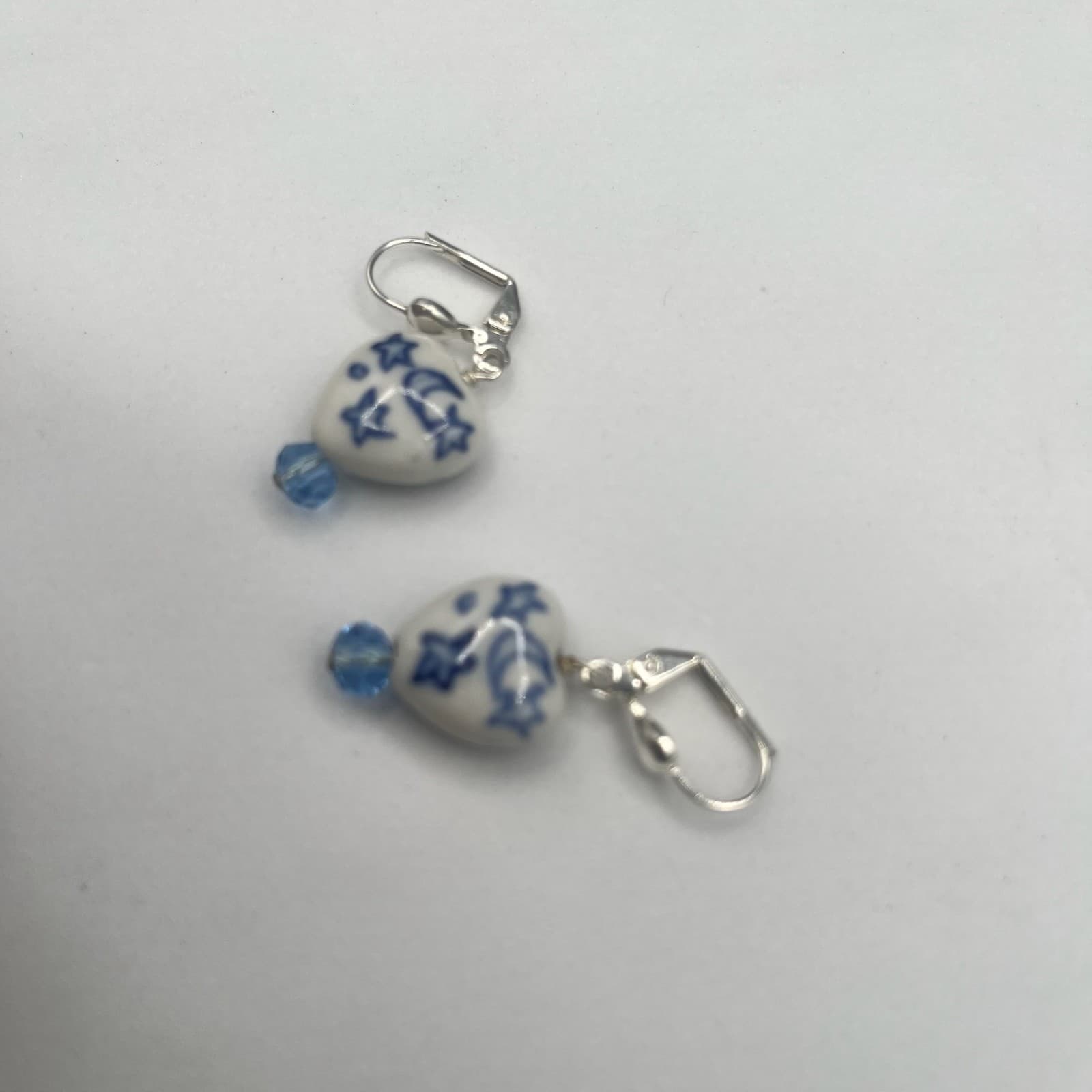 Vintage 90s Dangle Earrings Porcelain Heart Moon Stars Drop Women's Jewelry - Thumbnail 9