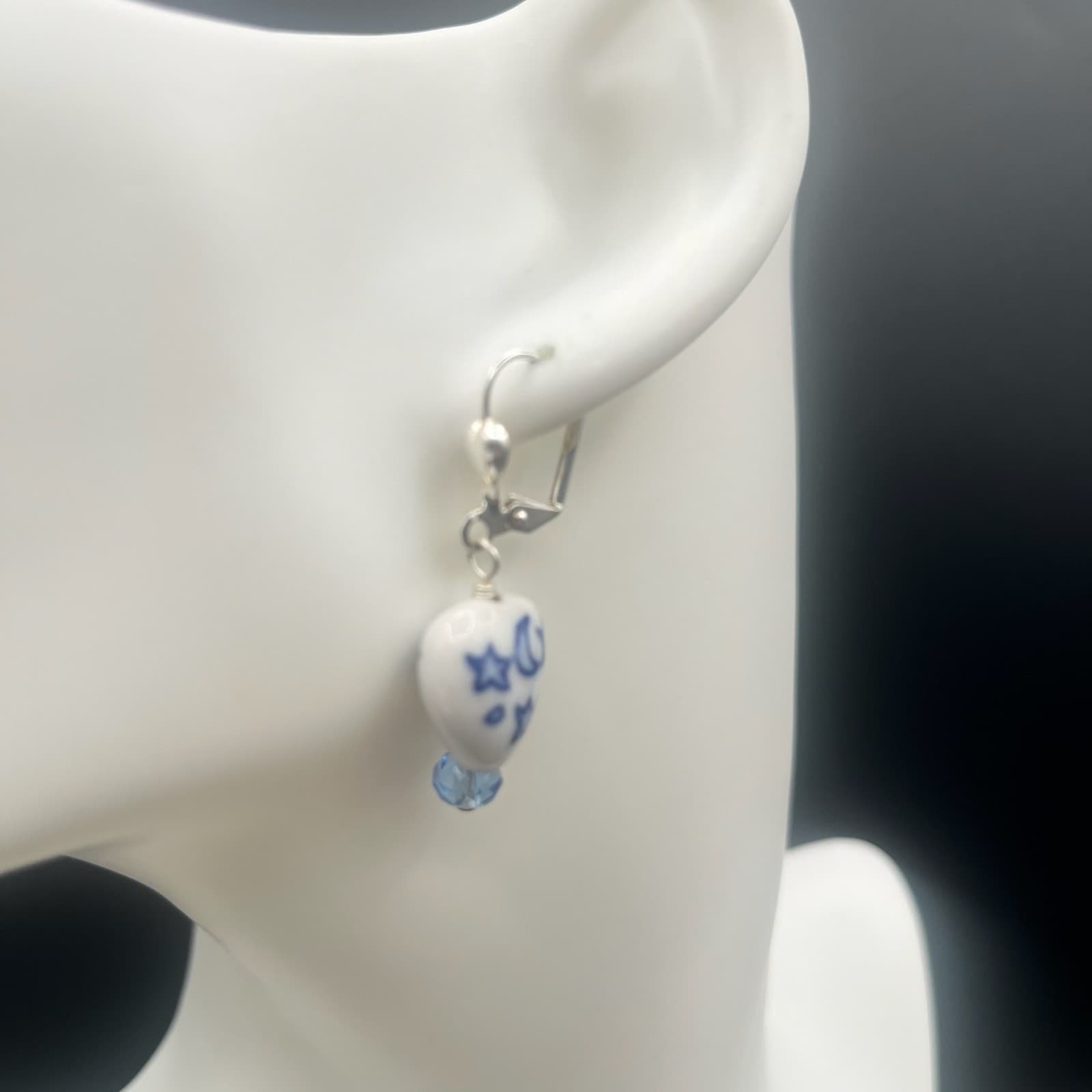 Vintage 90s Dangle Earrings Porcelain Heart Moon Stars Drop Women's Jewelry - Thumbnail 4