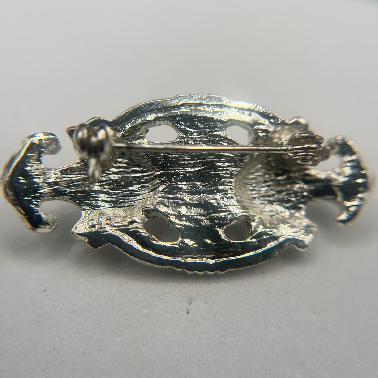 Vintage 80s Silver Tone Clear Rhinestone Filigree Brooch Pin Classic Jewelry - Thumbnail 7