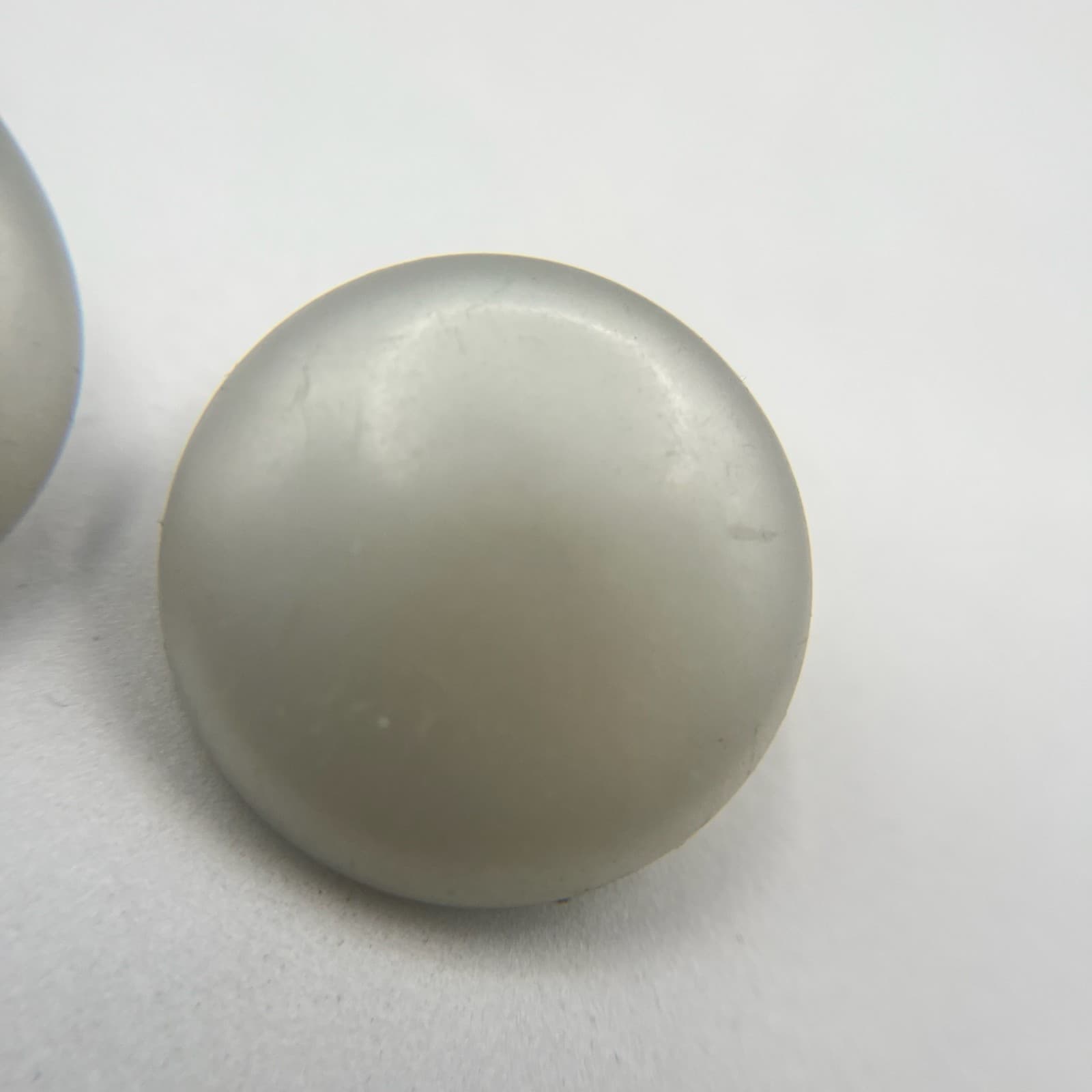 Vintage 90s Round Button Earrings White Matte Cabochon Women's Jewelry - Thumbnail 6
