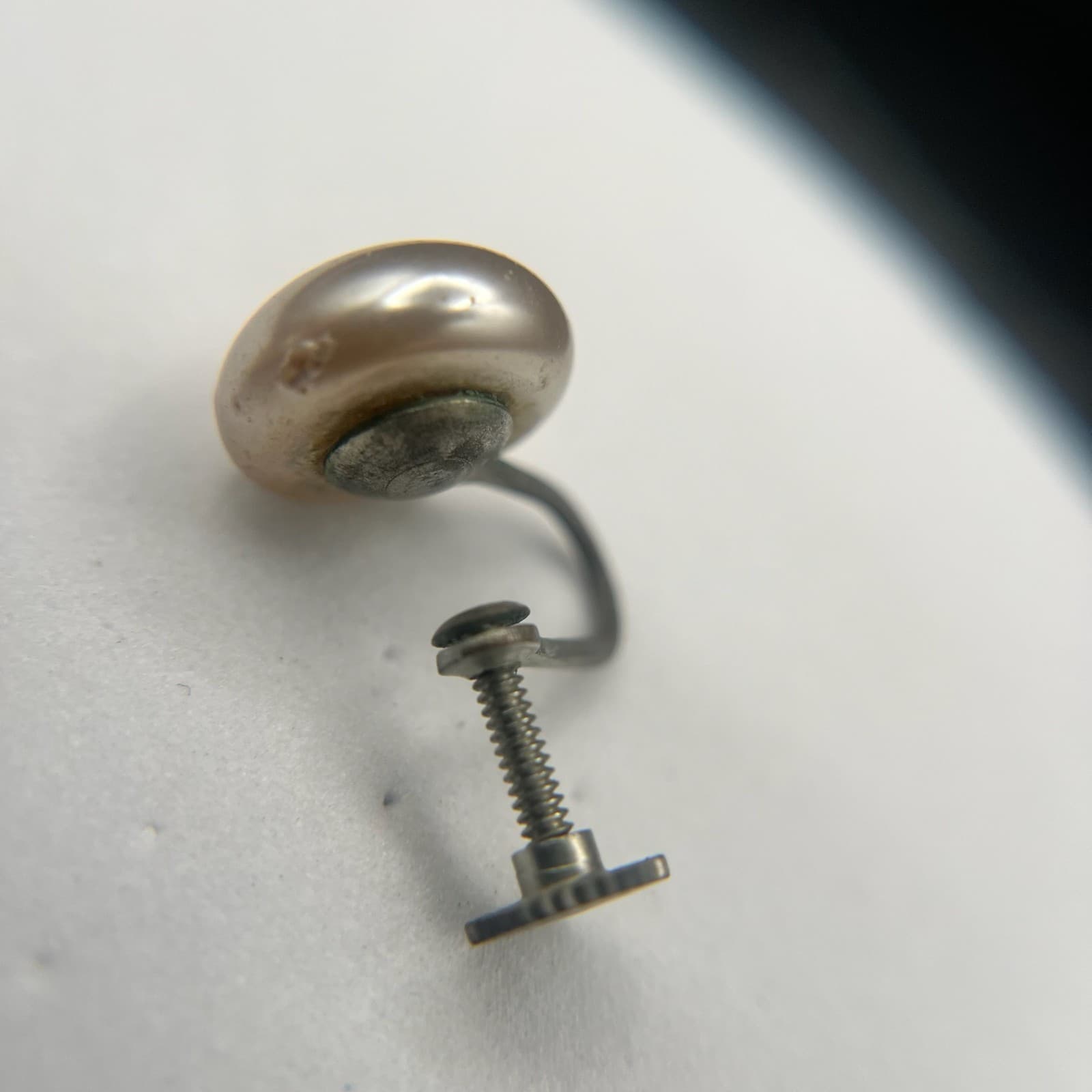 Vintage 90s Silver Tone Button Pearl Earrings Boho Women's Classic Jewelry - Thumbnail 8