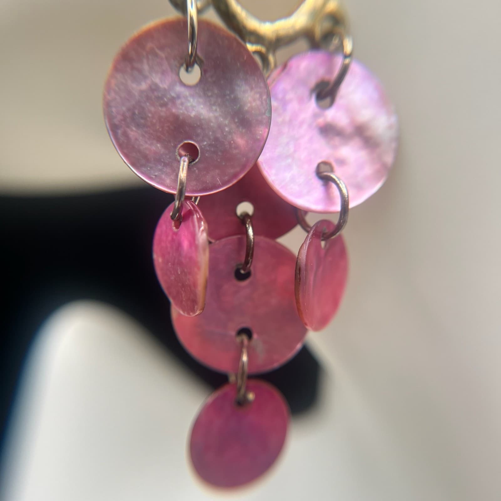 Vintage Y2K Dyed Shell Disc Chandelier Earrings Dangle Boho Fish Hook Jewelry - Thumbnail 7
