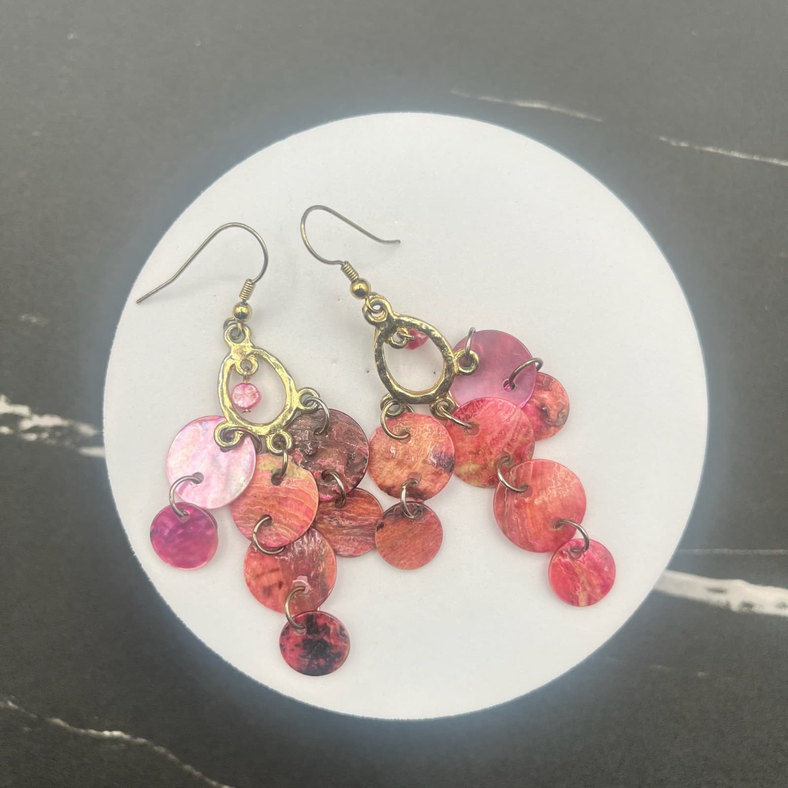 Vintage Y2K Dyed Shell Disc Chandelier Earrings Dangle Boho Fish Hook Jewelry - Thumbnail 4