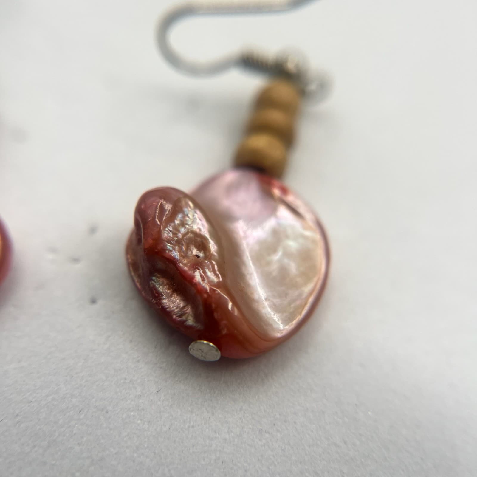Vintage Shell Dangle Earrings Red Iridescent Bead Wood Boho Style Jewelry - Thumbnail 10