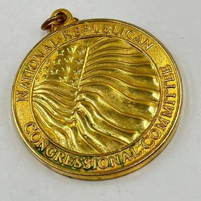 2002 Republican Gold Medal George W Bush NRCC Presidential Support Pendant Coin - Thumbnail 4