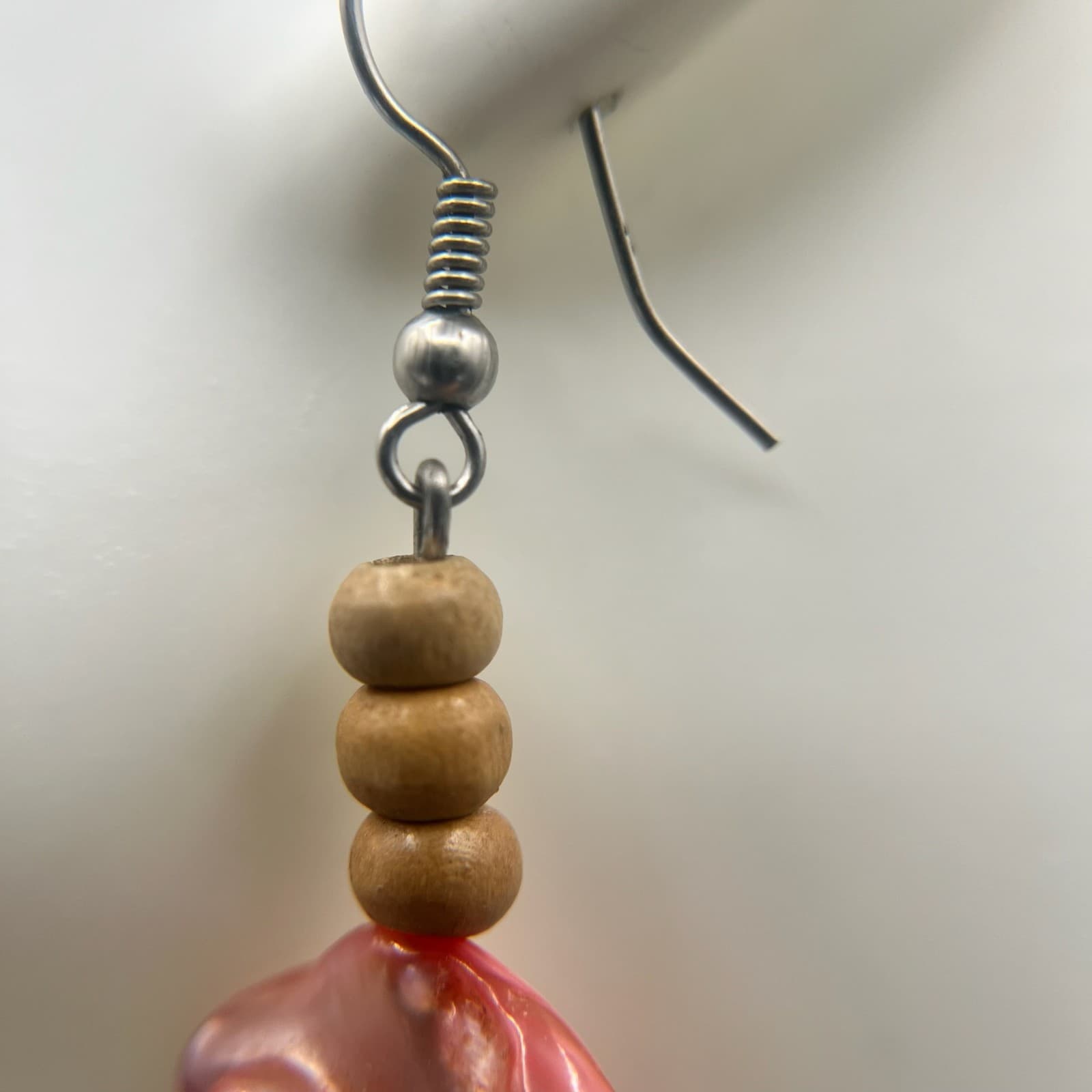 Vintage Shell Dangle Earrings Red Iridescent Bead Wood Boho Style Jewelry - Thumbnail 5
