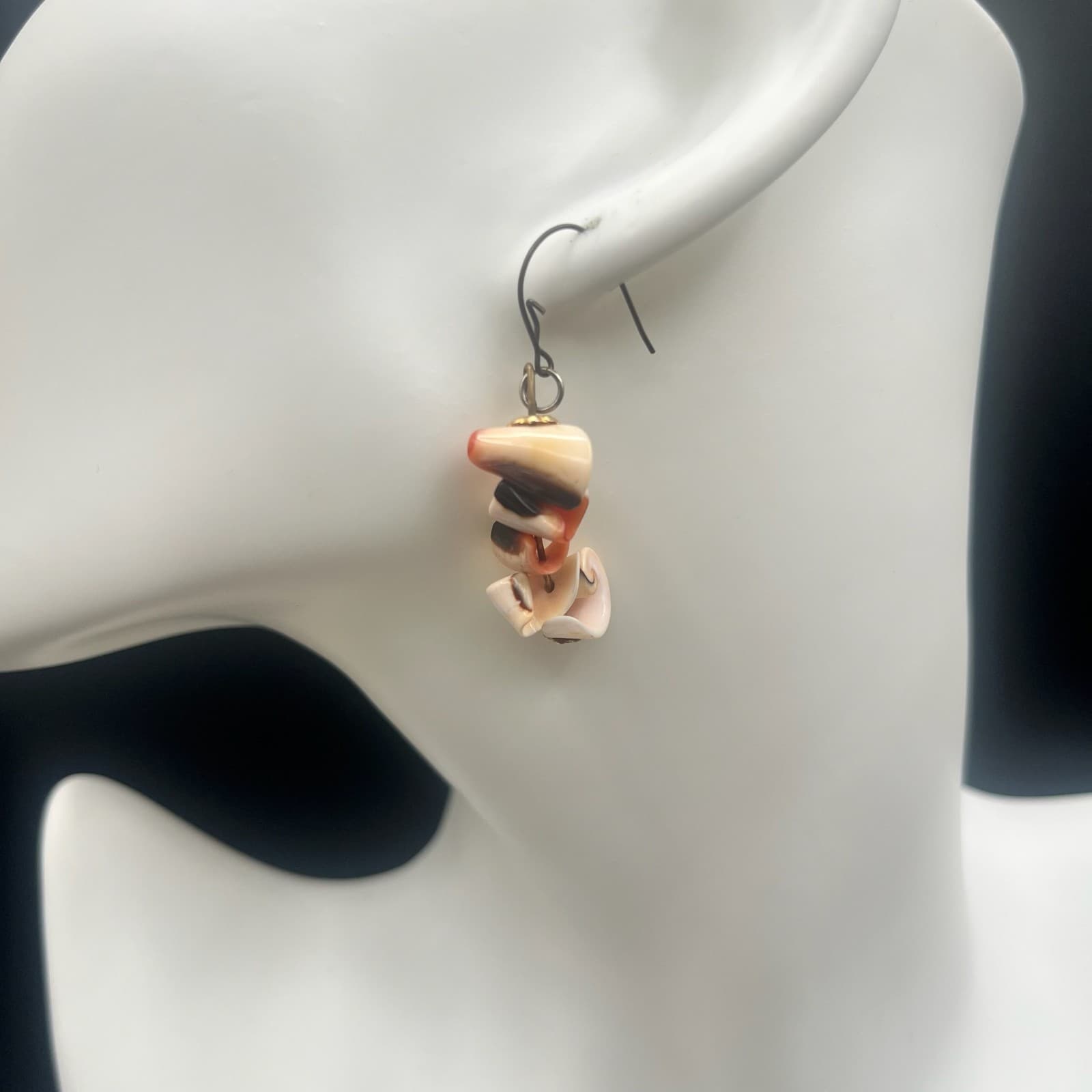 Vintage Y2K Natural Shell Chip Dangle Earrings Jewelry Beach Cowrie Fish Hook - Thumbnail 3