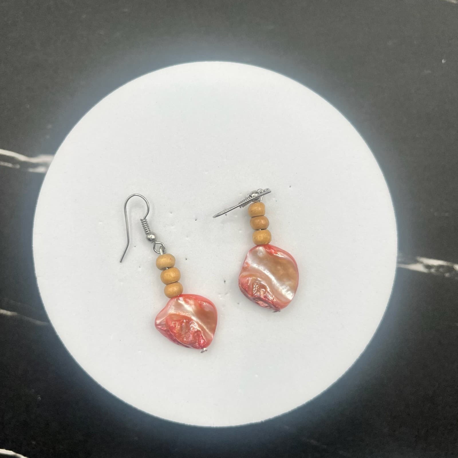 Vintage Shell Dangle Earrings Red Iridescent Bead Wood Boho Style Jewelry - Thumbnail 7