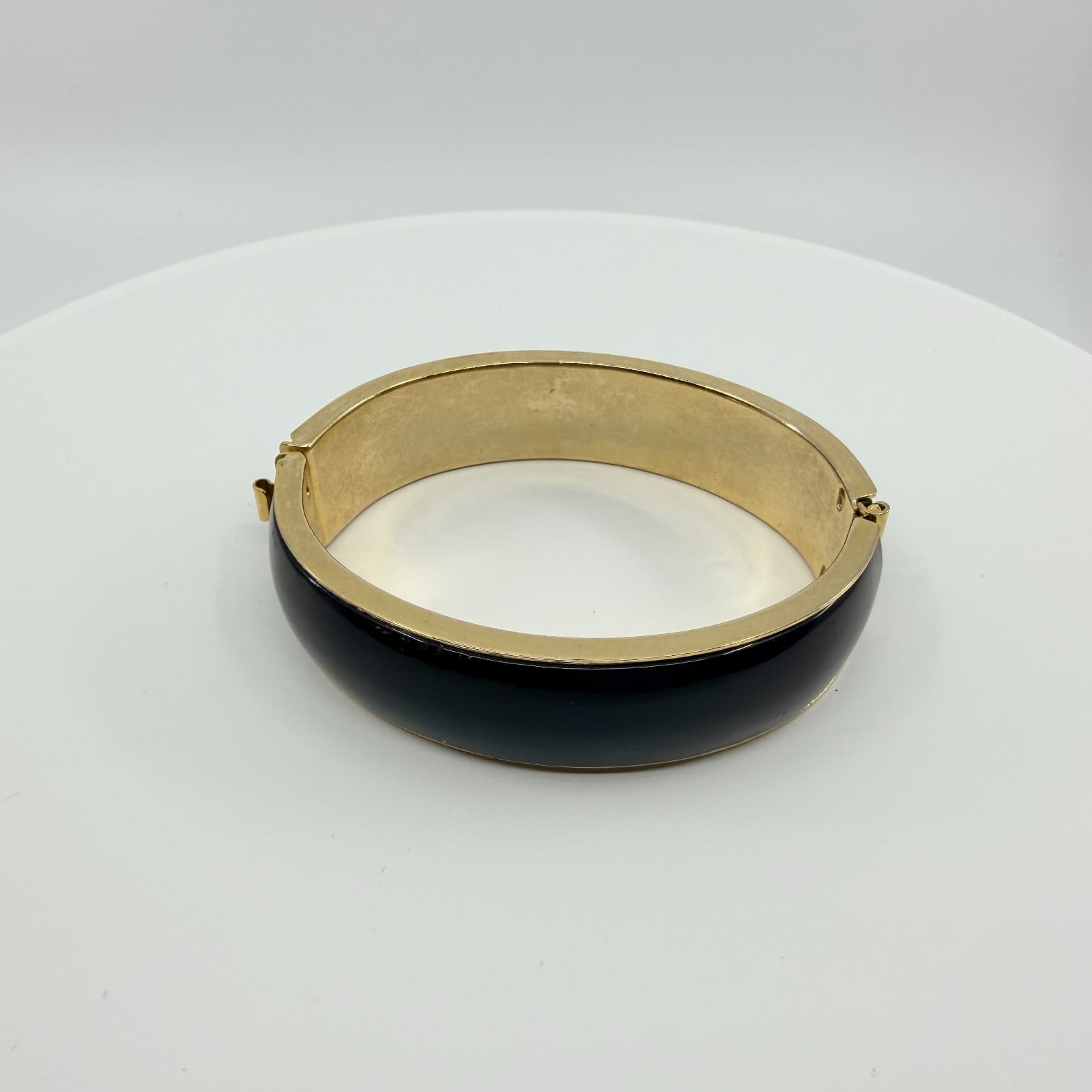 Vintage Gold Tone Black Enamel Hinged Bangle Bracelet Chunky Statement Retro 90s - Thumbnail 2