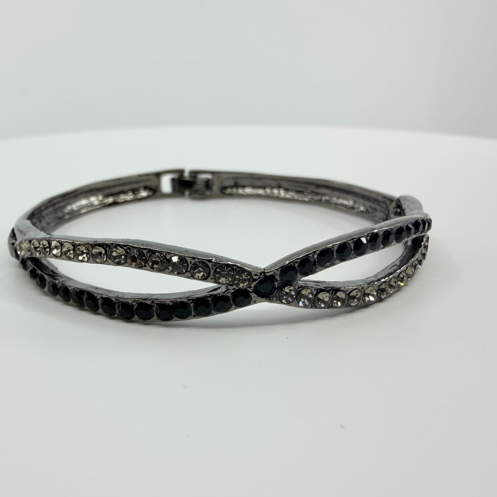 Vintage Gunmetal Tone Black Clear Rhinestone Hinged Bangle Bracelet Infinity 90s - Thumbnail 2