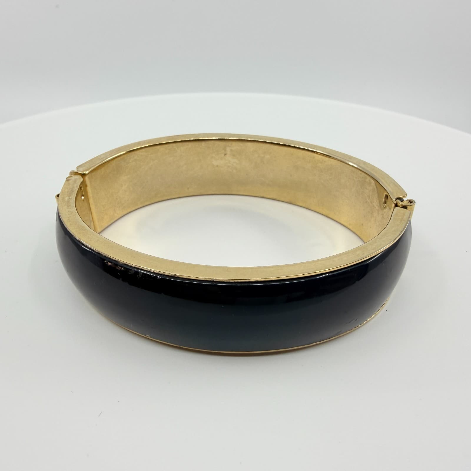 Vintage Gold Tone Black Enamel Hinged Bangle Bracelet Chunky Statement Retro 90s - Thumbnail 3