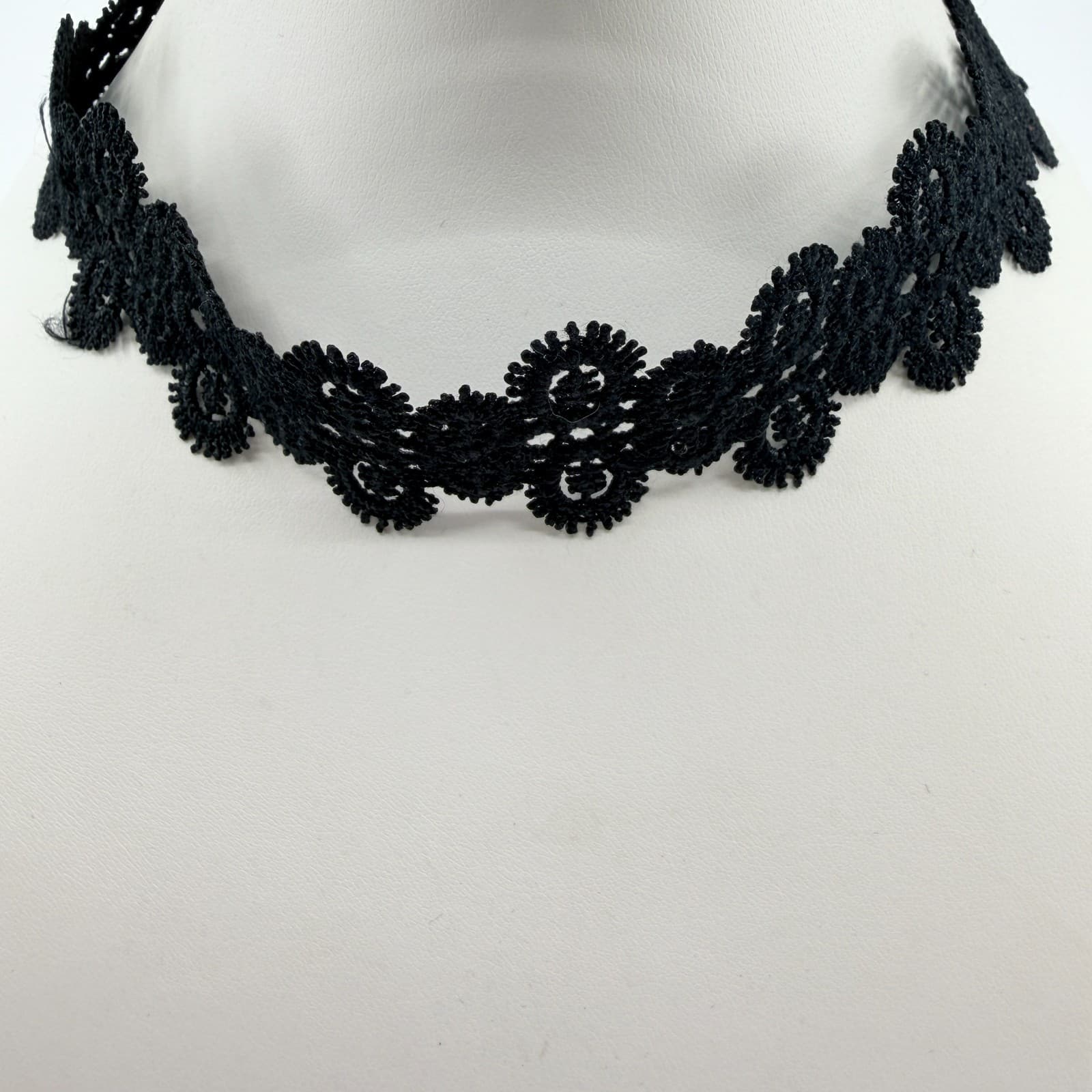 Vintage Black Lace Crochet Choker Necklace Set 2pc Floral Gothic Boho Retro Y2K - Thumbnail 2