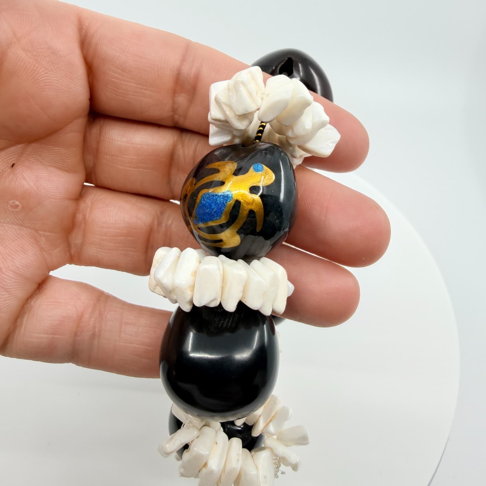 Vintage Hawaii Black Kukui Nut White Shell Stretch Bracelet Chunky Boho Honu 90s - Thumbnail 8