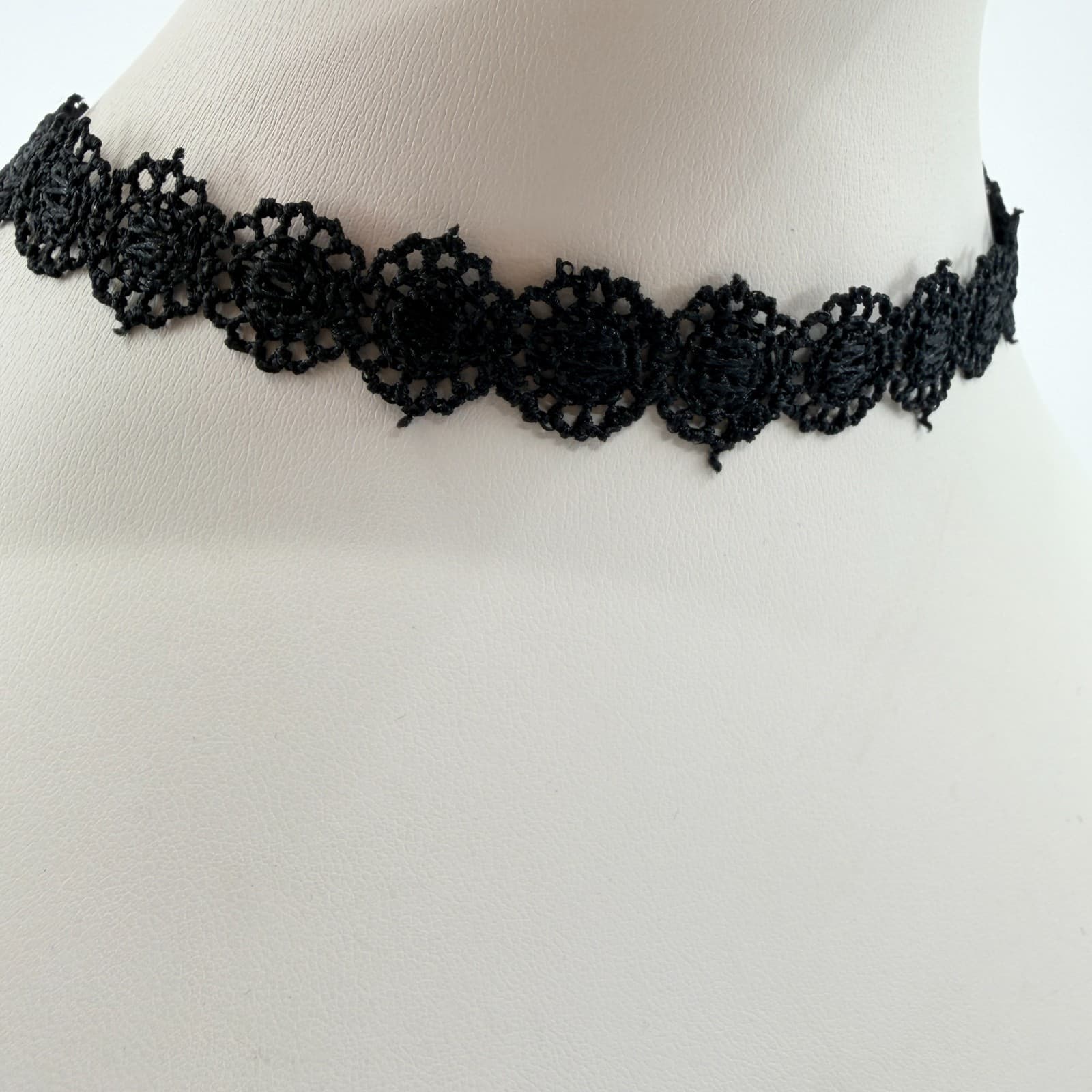 Vintage Black Lace Crochet Choker Necklace Set 2pc Floral Gothic Boho Retro Y2K - Thumbnail 10
