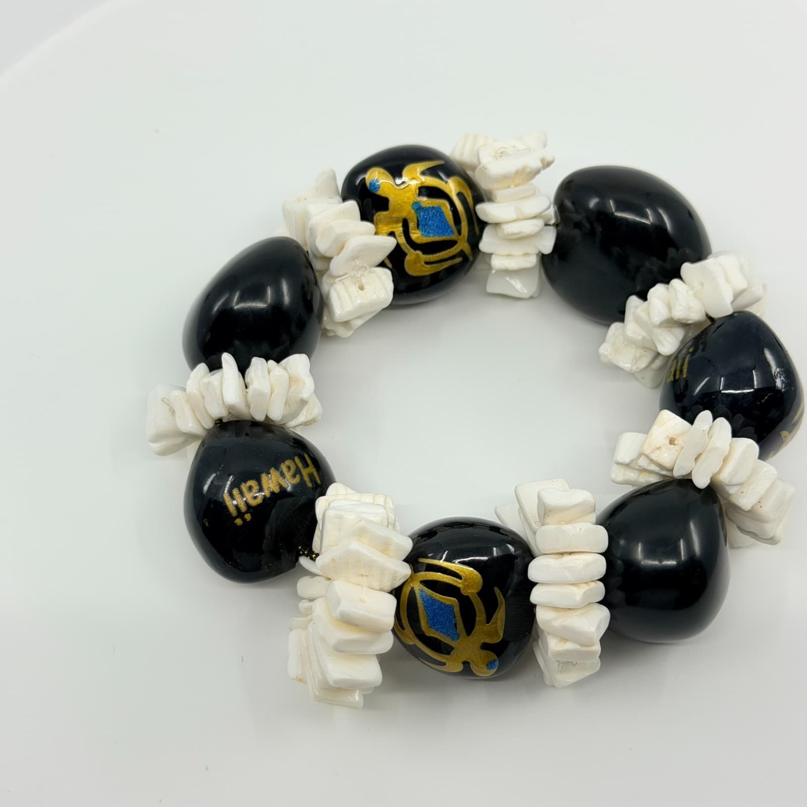 Vintage Hawaii Black Kukui Nut White Shell Stretch Bracelet Chunky Boho Honu 90s - Thumbnail 5