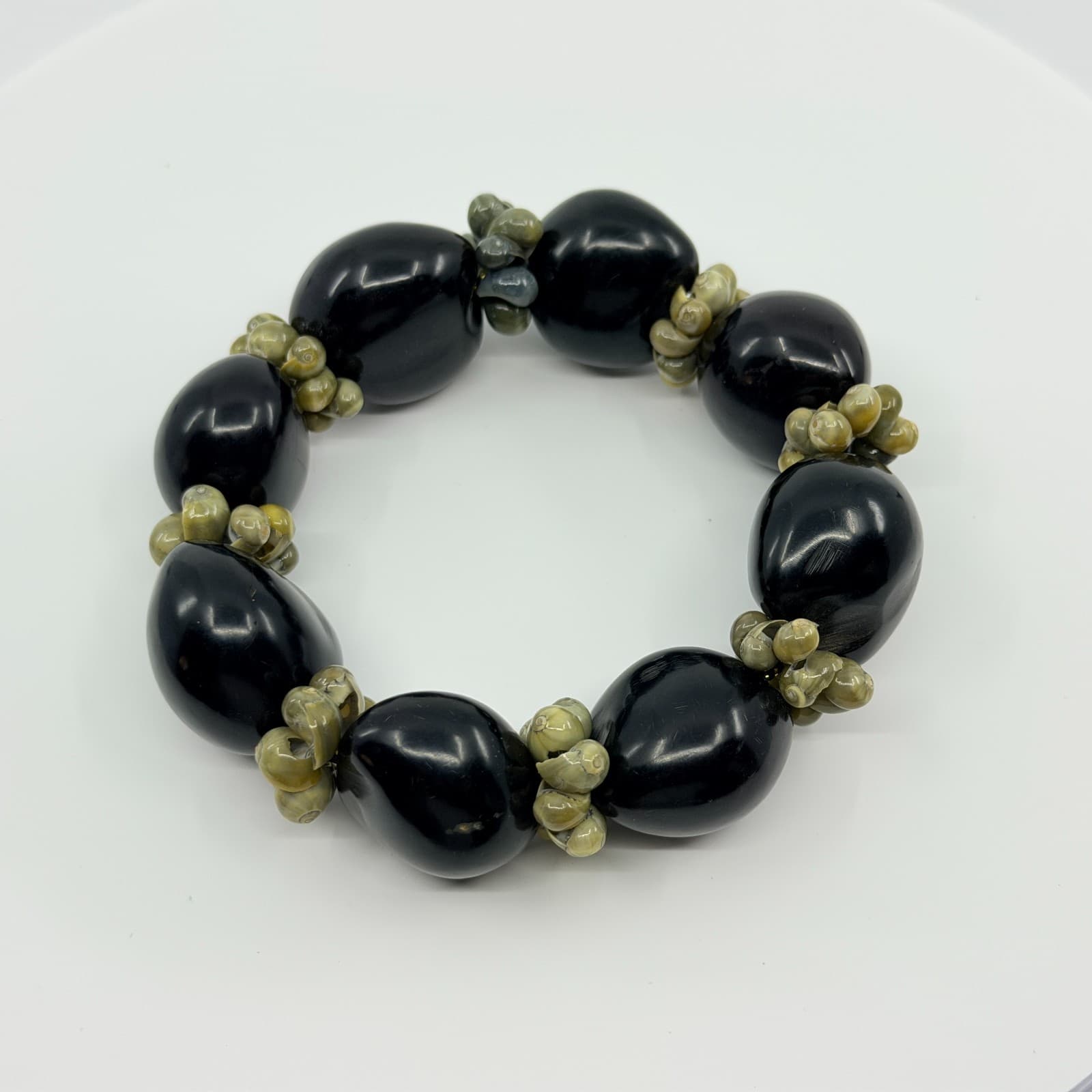 Vintage Black Kukui Nut Shell Stretch Bracelet Chunky Statement Boho Luau Retro - Thumbnail 6