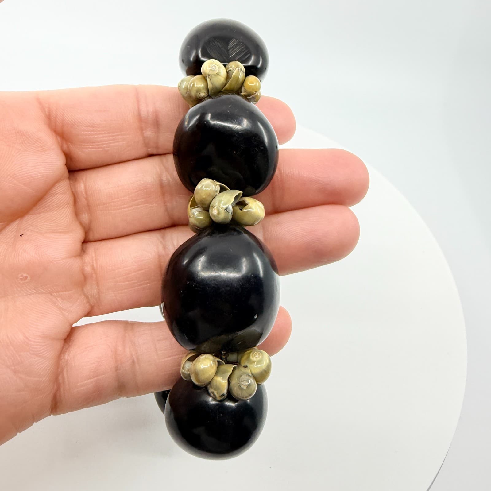Vintage Black Kukui Nut Shell Stretch Bracelet Chunky Statement Boho Luau Retro - Thumbnail 7