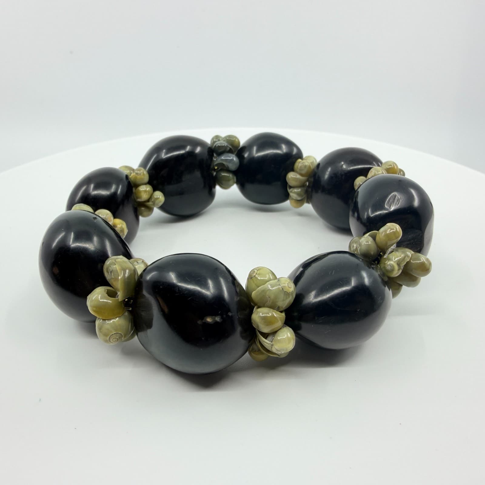Vintage Black Kukui Nut Shell Stretch Bracelet Chunky Statement Boho Luau Retro - Thumbnail 2