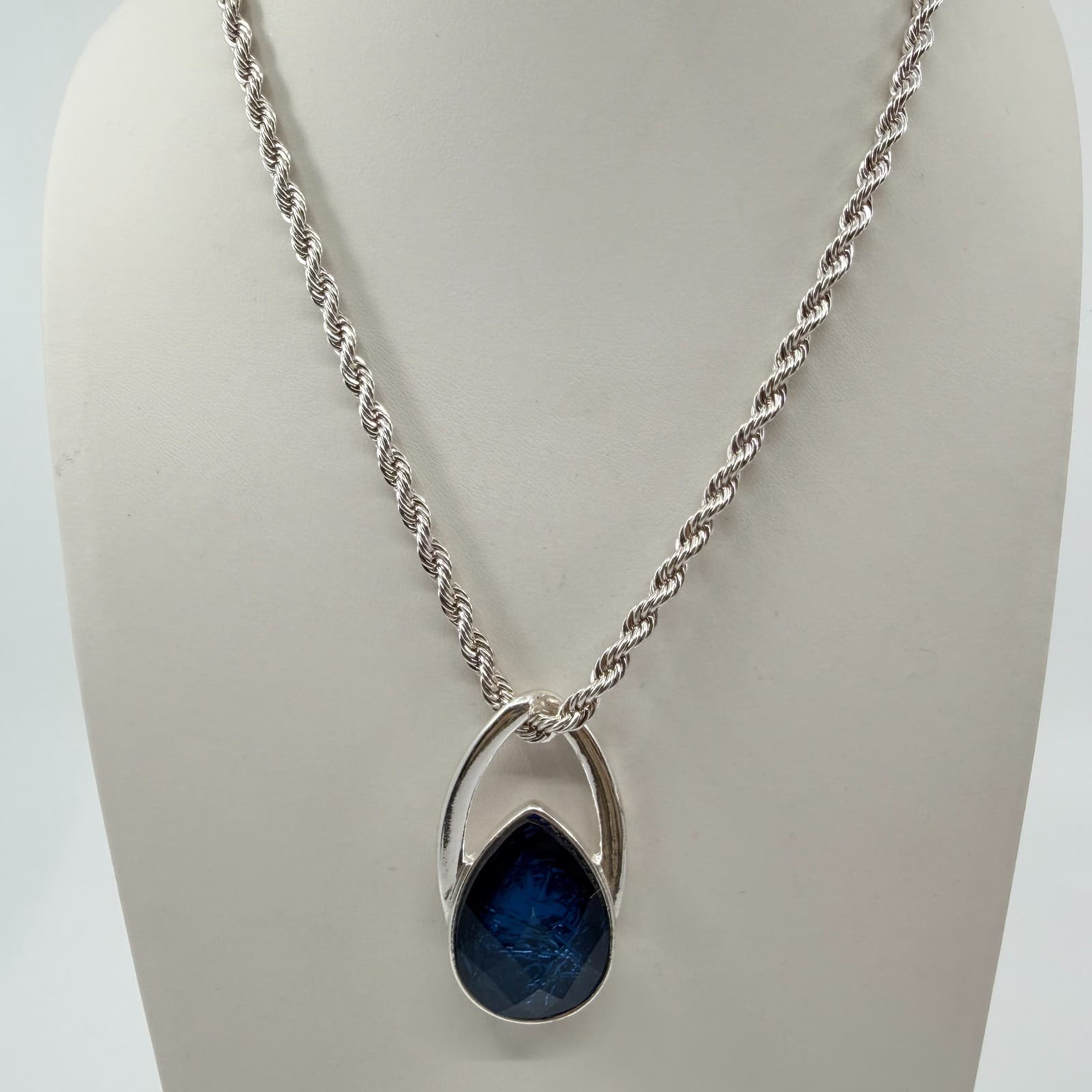 Vintage Silver Tone Deep Blue Teardrop Pendant Necklace Earrings Set Rope Chain - Thumbnail 4
