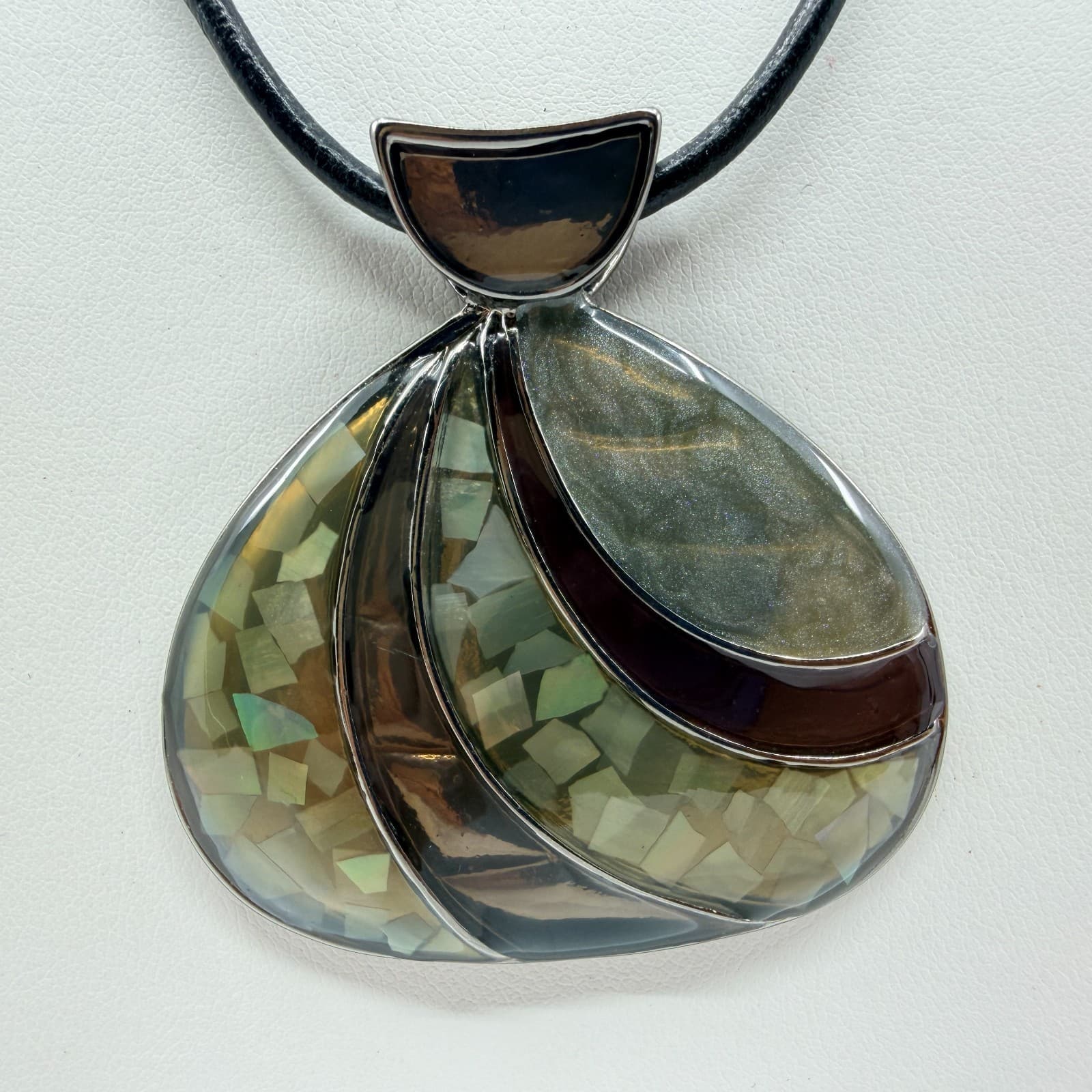 Vintage Shell Mosaic Fan Pendant Necklace Earrings Set Mother of Pearl Tone Boho - Thumbnail 4