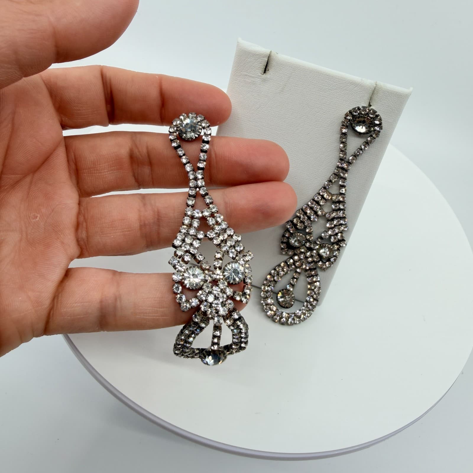 Vintage Silver Tone Smoky Grey Rhinestone Jewelry Set Shoulder Duster Earrings - Thumbnail 15