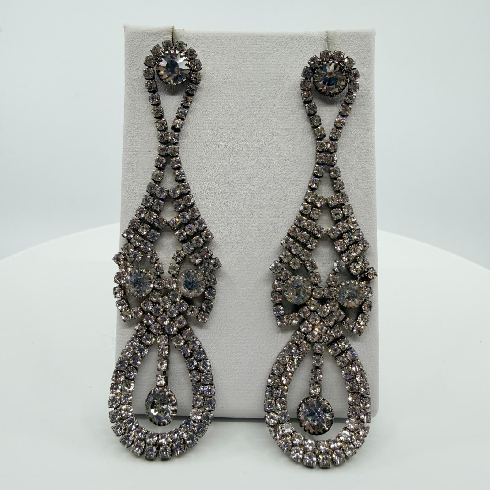 Vintage Silver Tone Smoky Grey Rhinestone Jewelry Set Shoulder Duster Earrings - Thumbnail 9