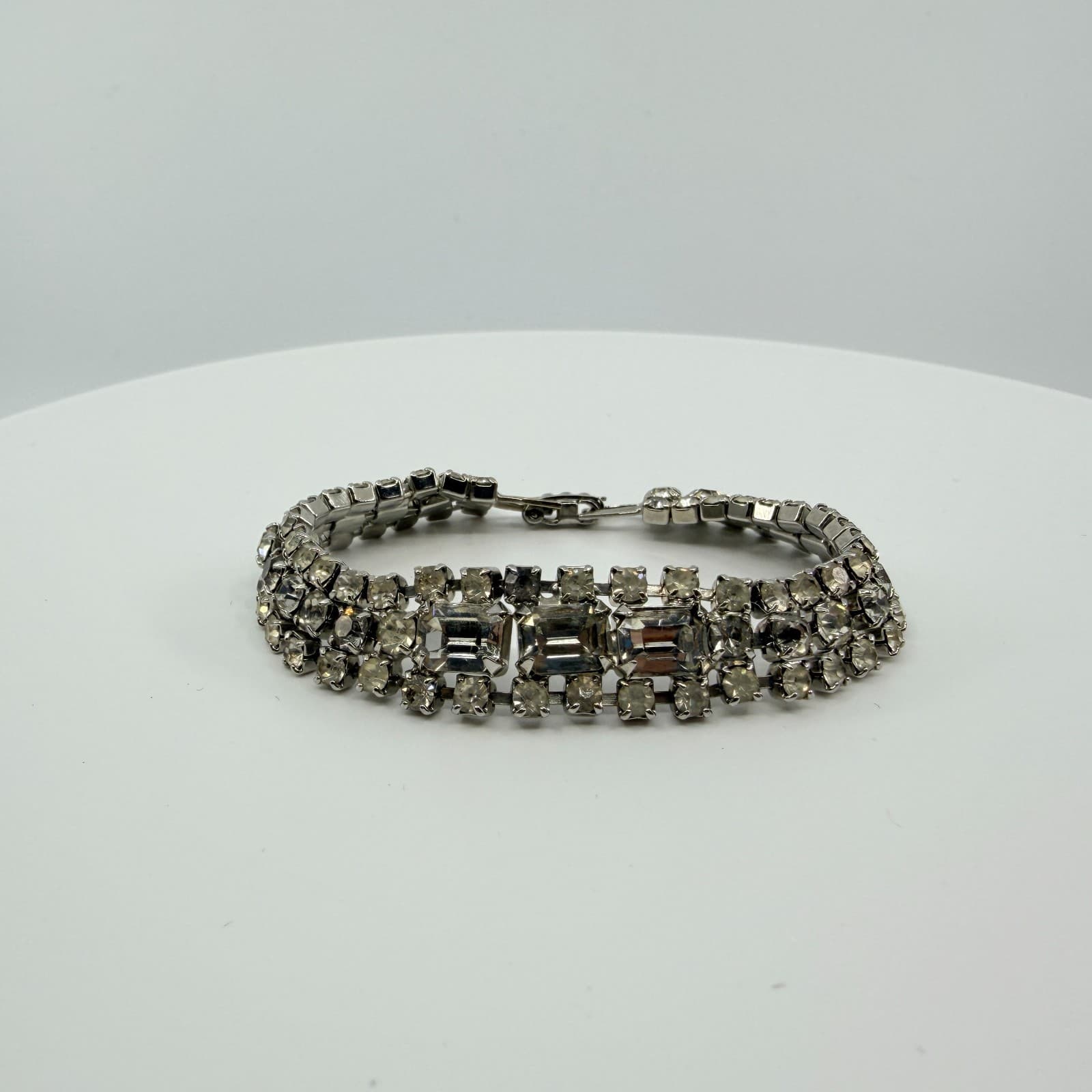Vintage Silver Tone Smoky Grey Rhinestone Jewelry Set Shoulder Duster Earrings - Thumbnail 6