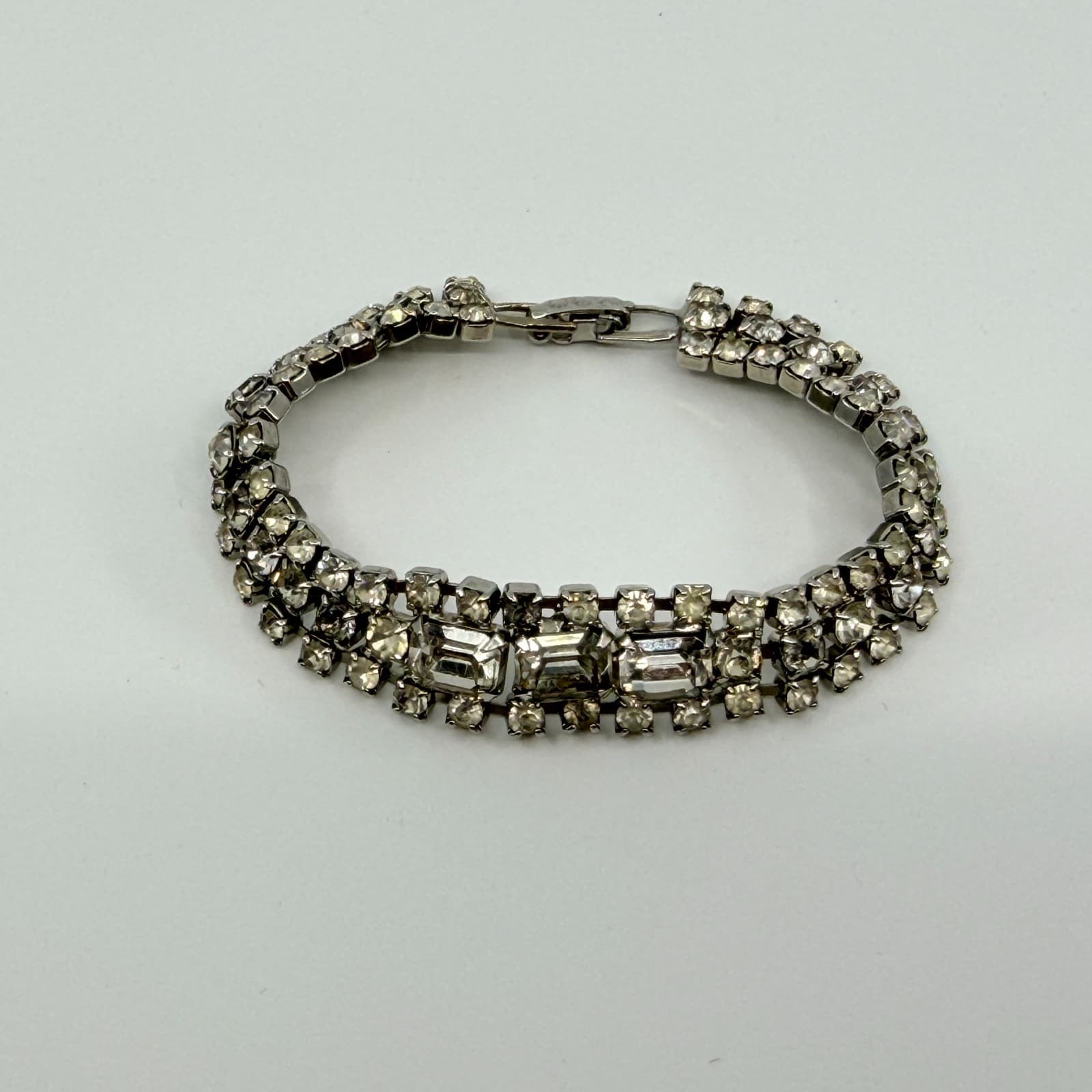 Vintage Silver Tone Smoky Grey Rhinestone Jewelry Set Shoulder Duster Earrings - Thumbnail 5