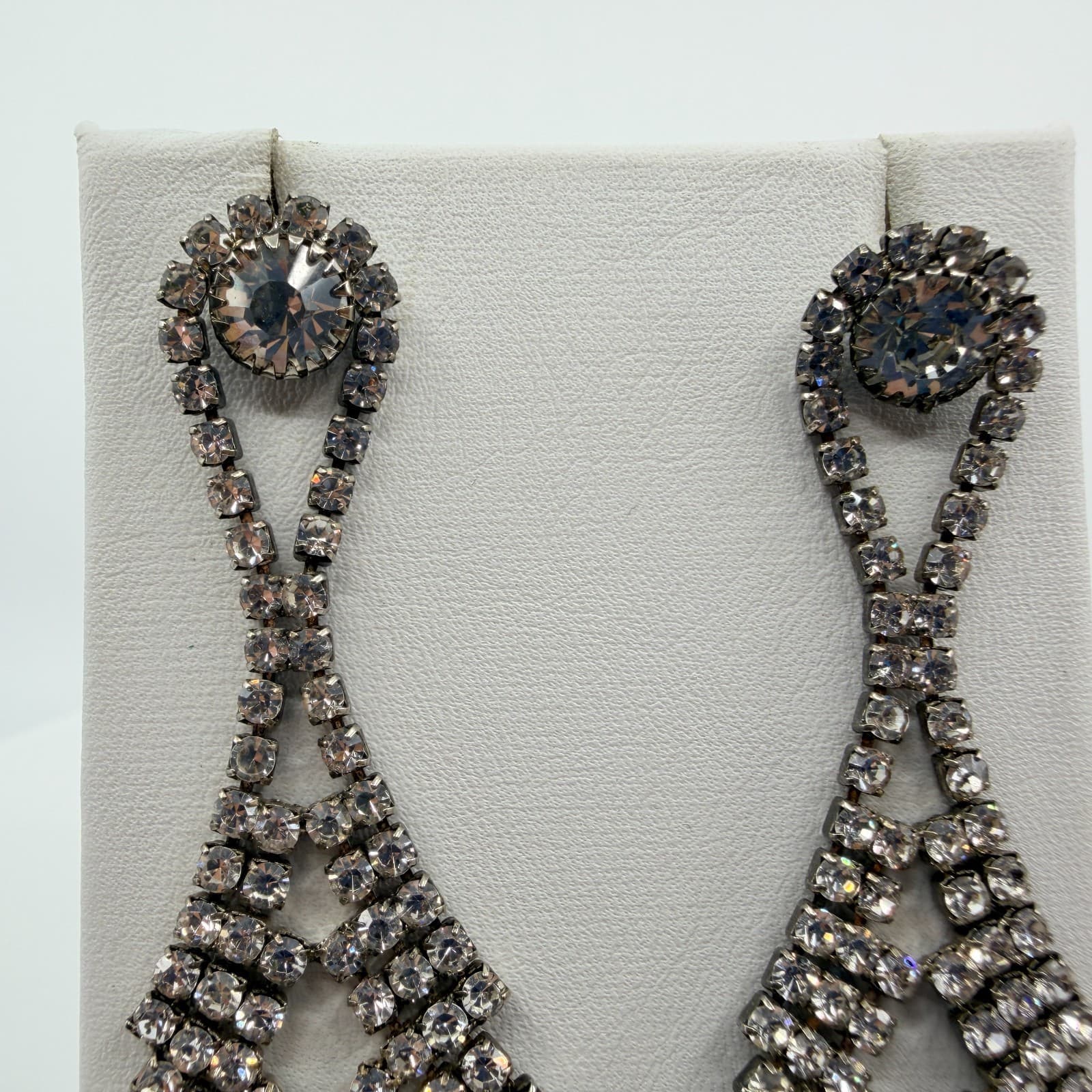 Vintage Silver Tone Smoky Grey Rhinestone Jewelry Set Shoulder Duster Earrings - Thumbnail 12