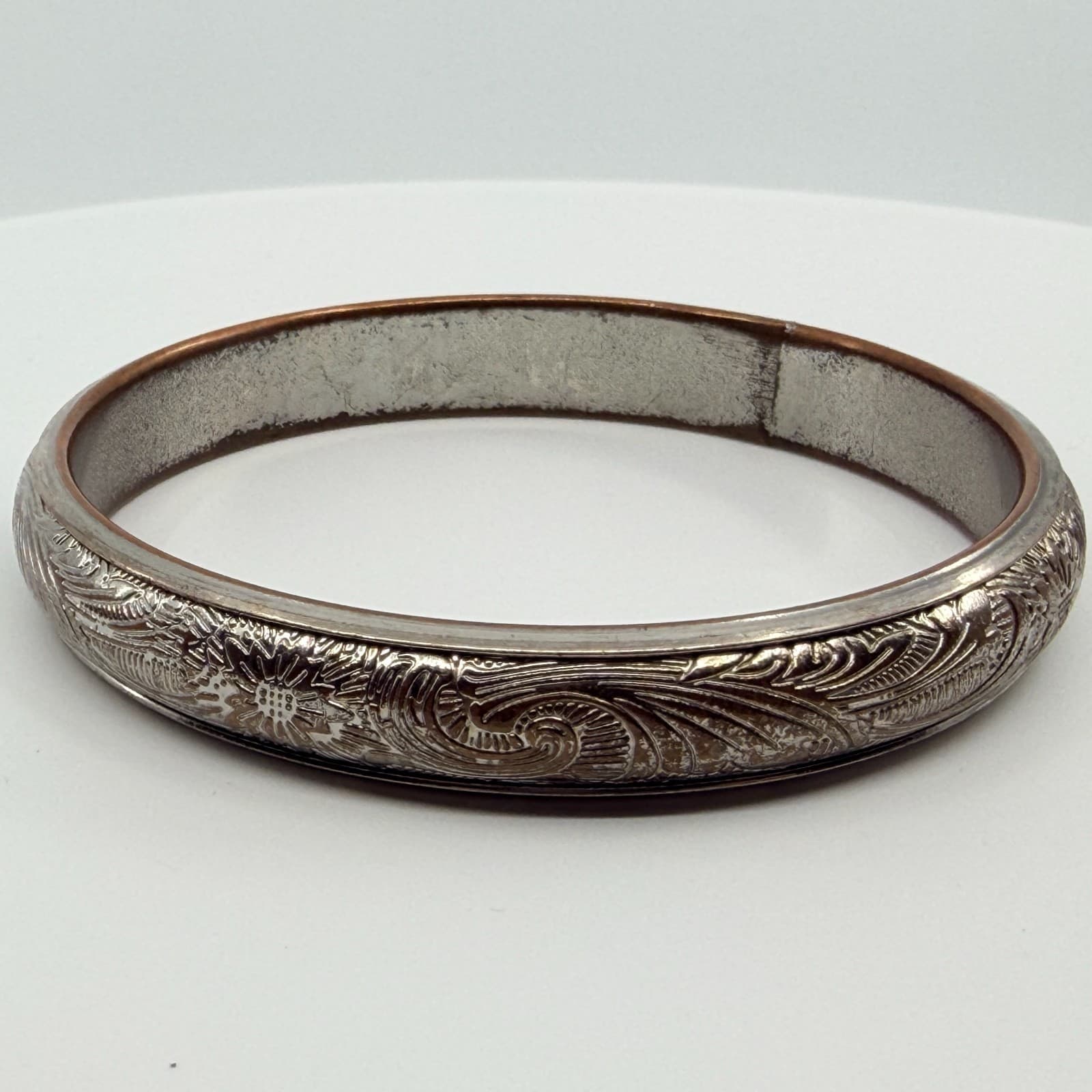 Vintage Silver Tone Floral Etched Bangle Bracelet Western Engraved Scroll Retro - Thumbnail 4